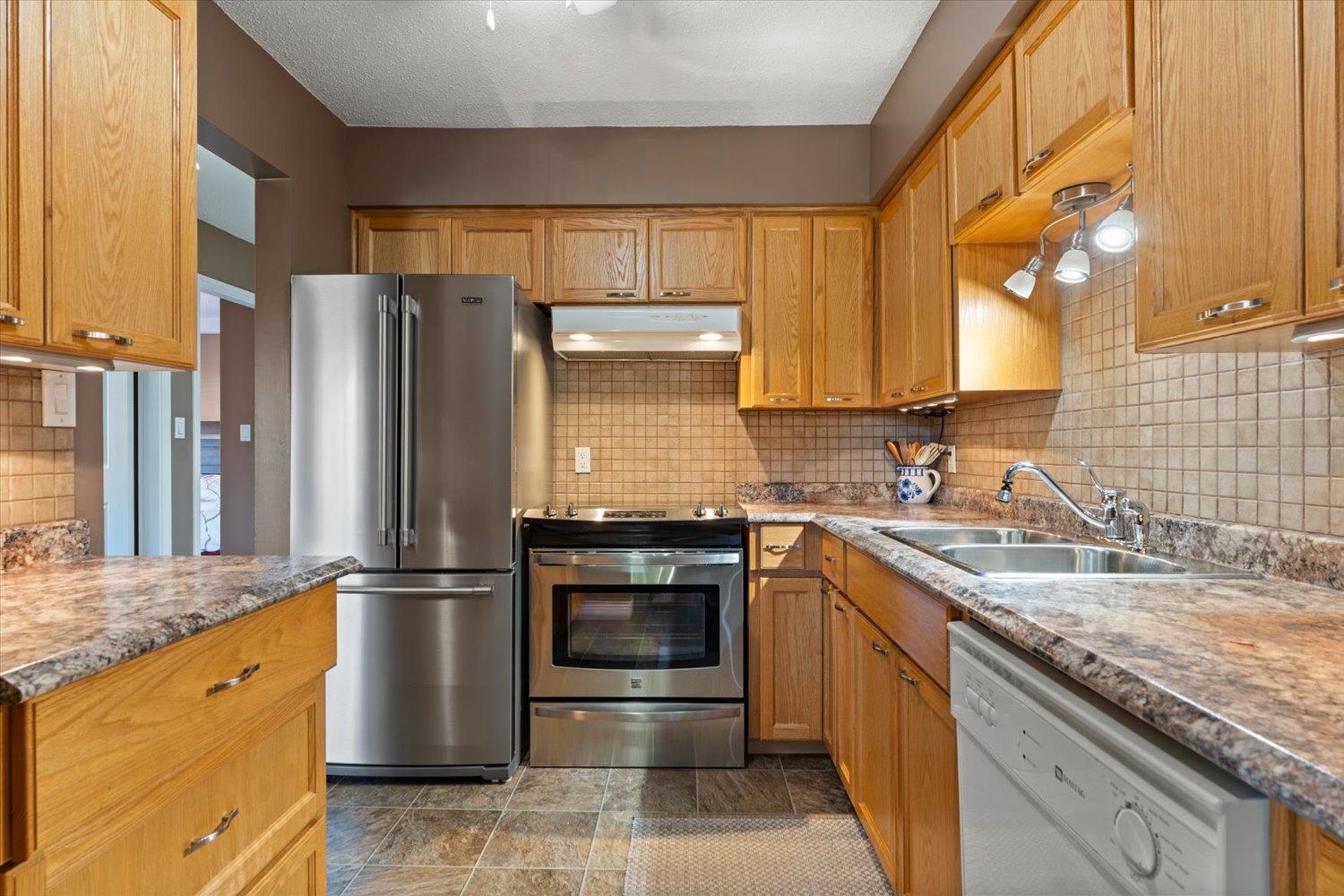 106 32885 GEORGE FERGUSON WAY, R3175858, BC,