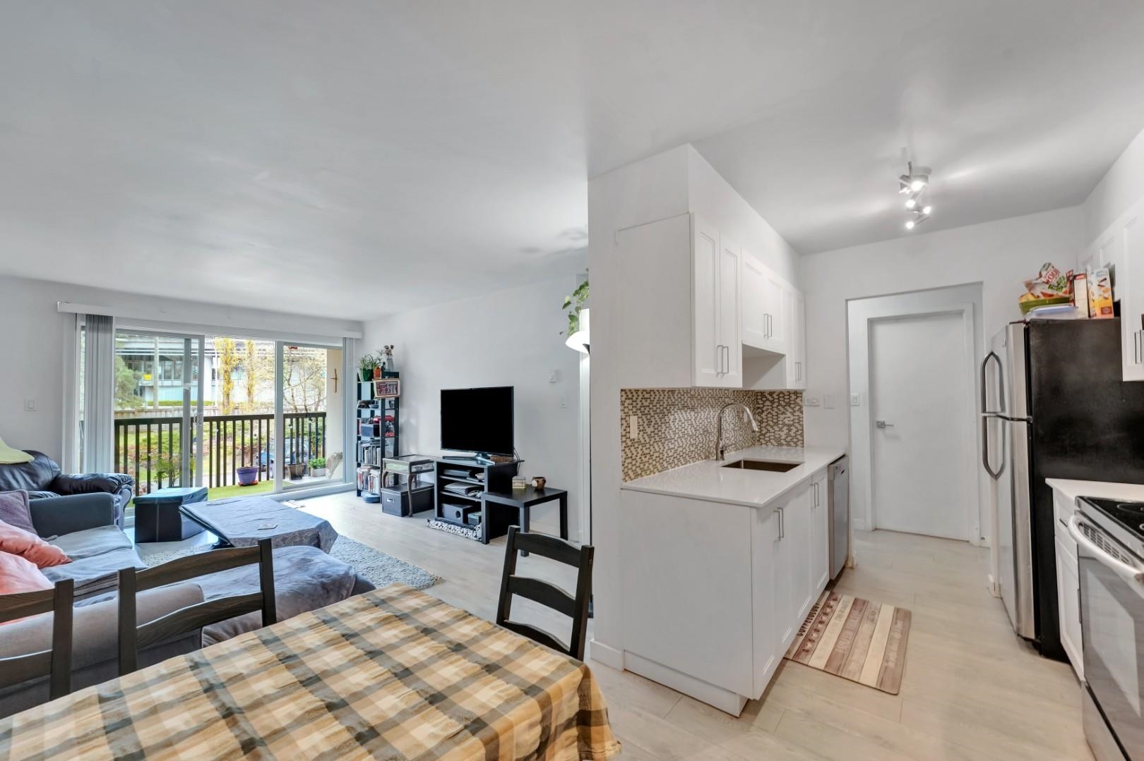 304 9847 MANCHESTER DRIVE, R3175880, BC,