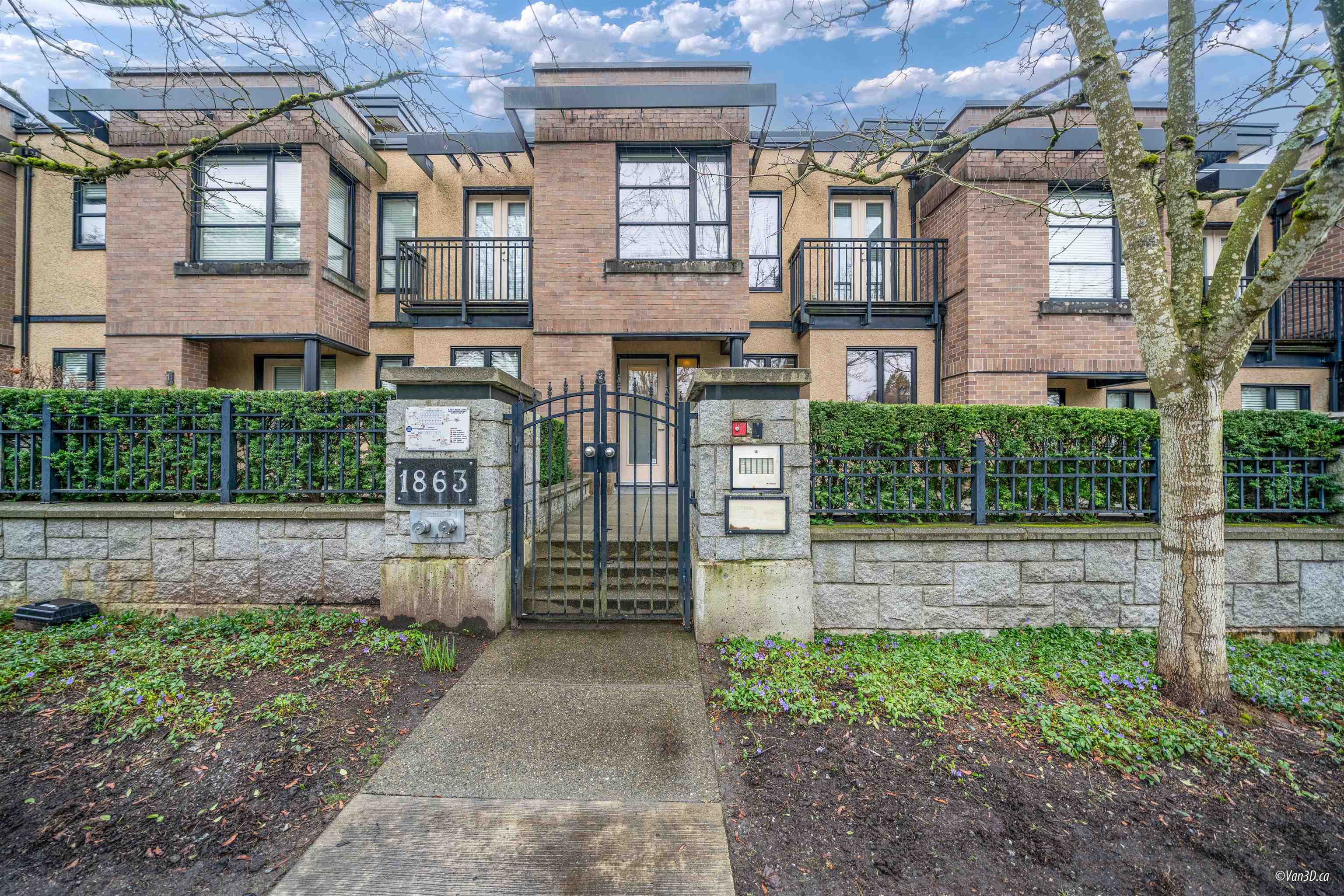 2 1863 WESBROOK CRESCENT, R3176118, BC,