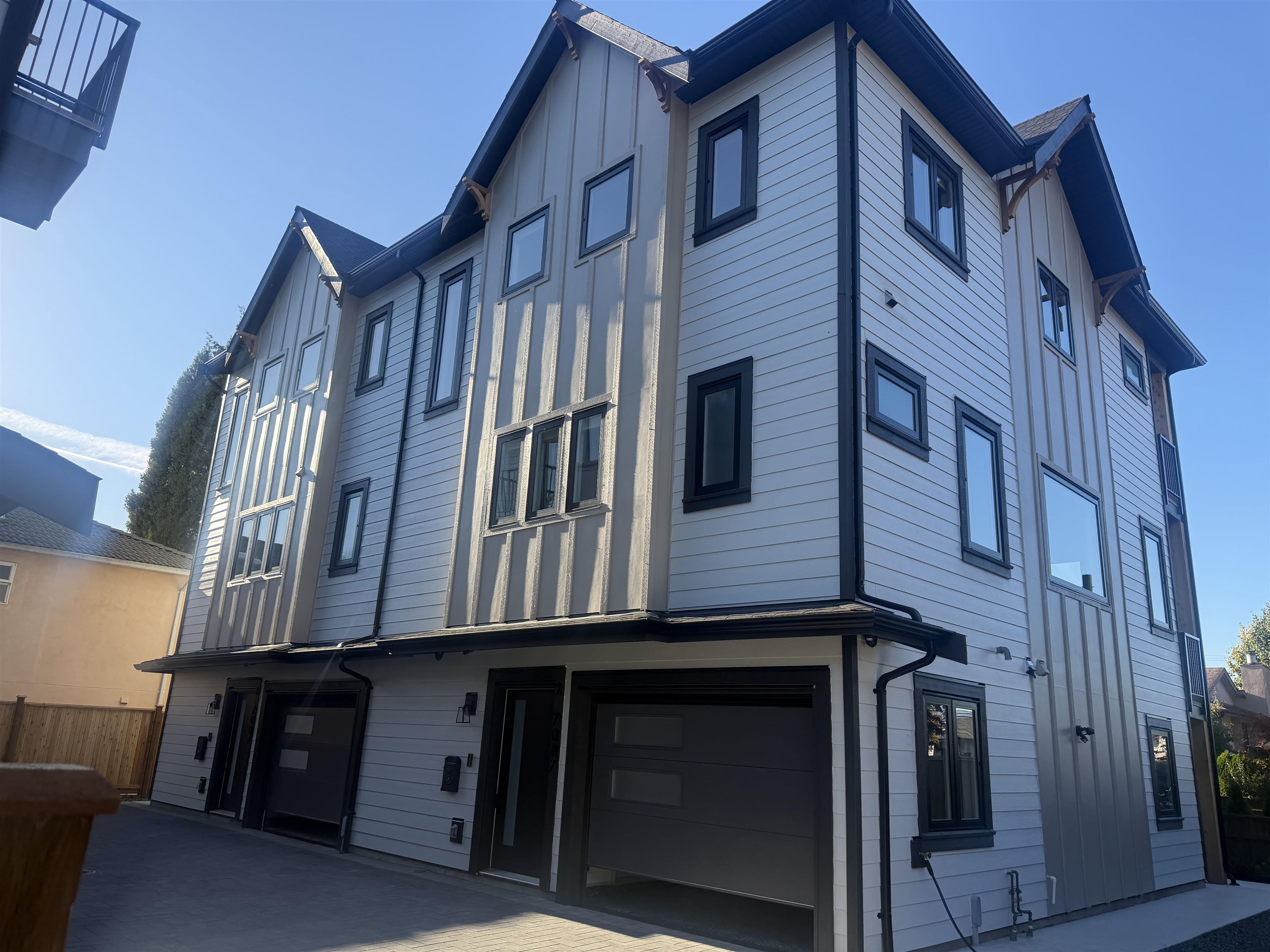 2 7087 MARY AVENUE, R3176122, BC,