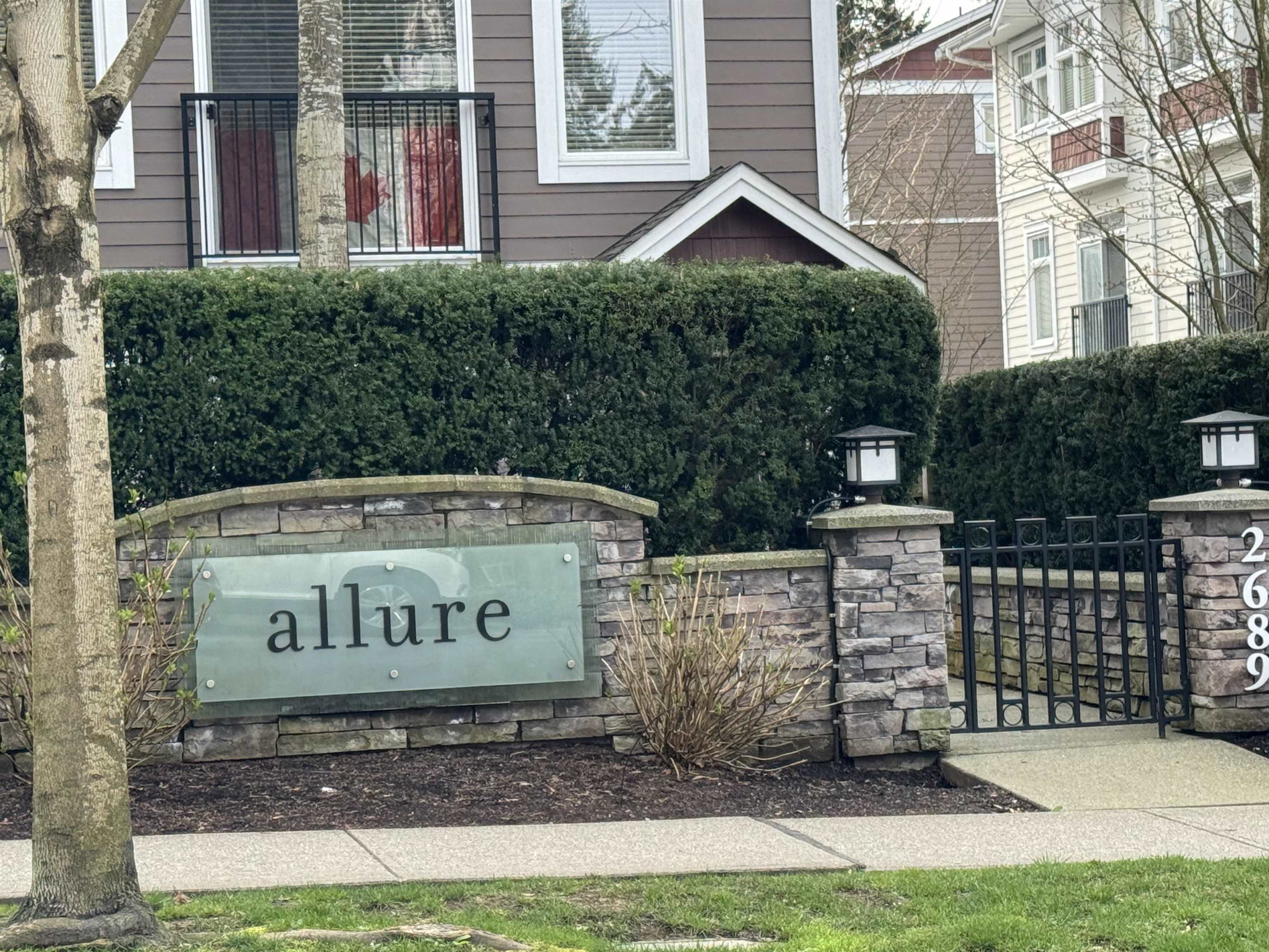 19 2689 PARKWAY DRIVE, R3176260, BC,