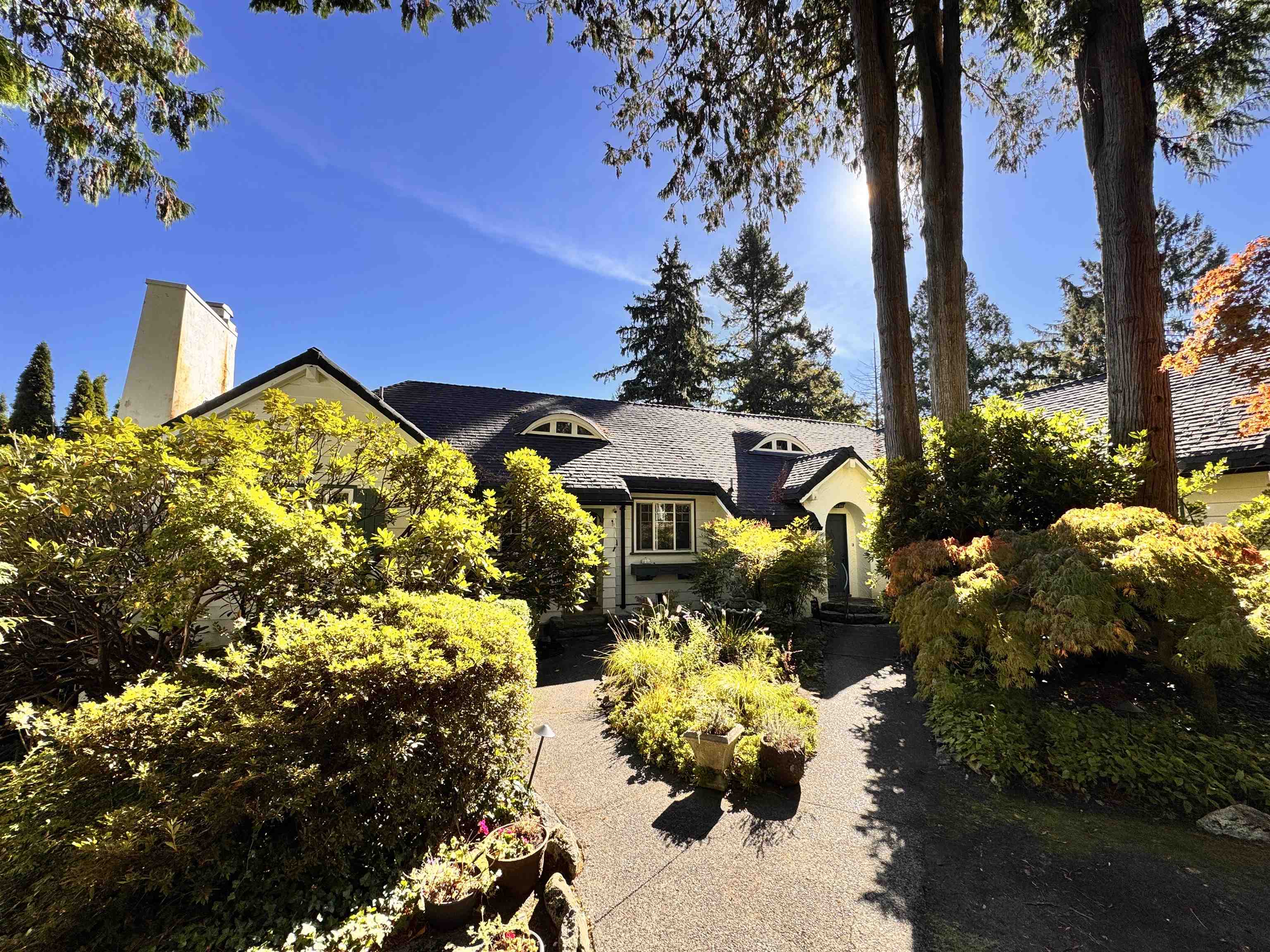 4670 PICCADILLY SOUTH, West Vancouver BC V7W 1J7, R3176374, BC,