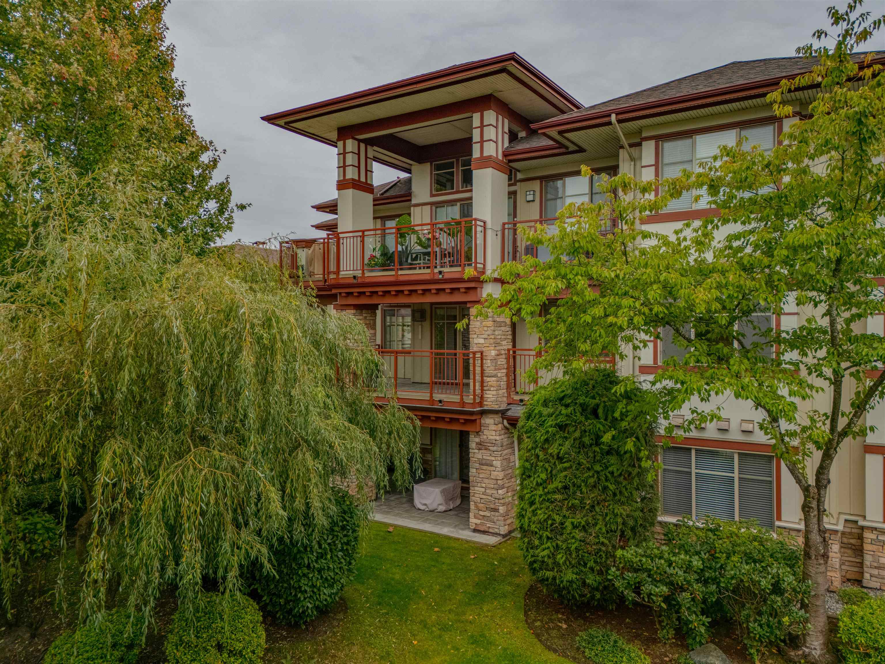 207 16469 64 AVENUE, R3176563, BC,