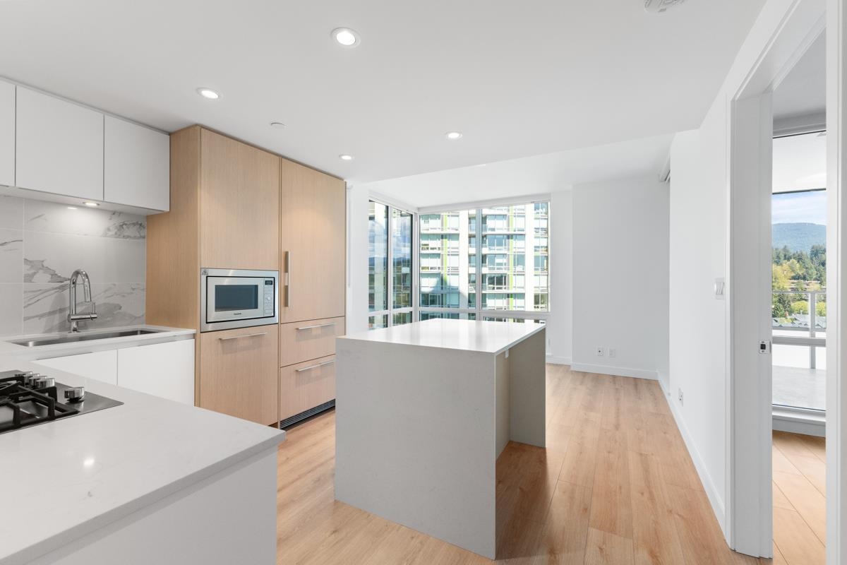 MLS® listing #R3176639 for sale located at 1202 1500 FERN STREET