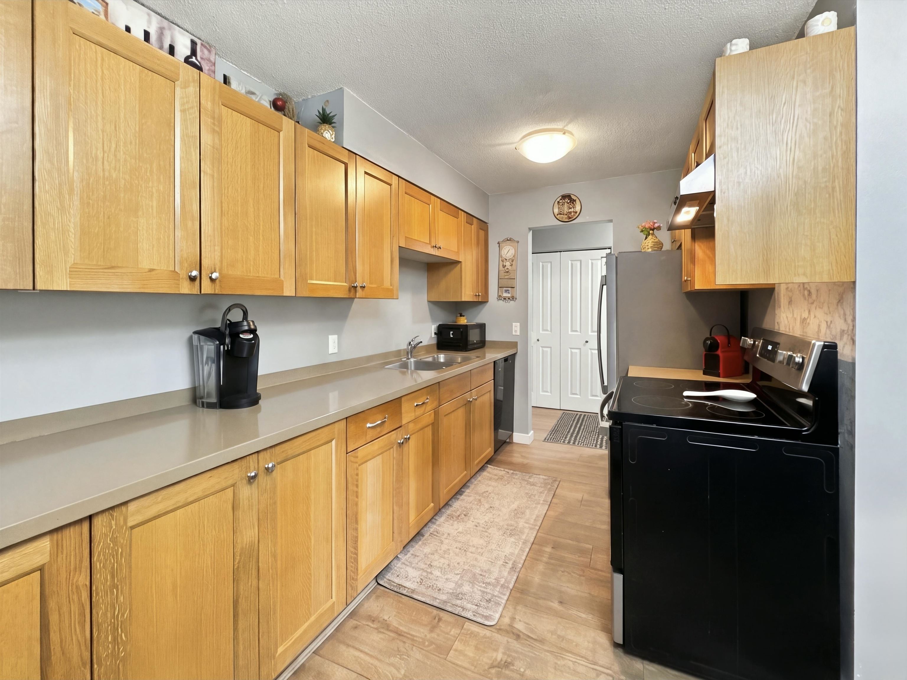 302 371 ELLESMERE AVENUE, R3176674, BC,