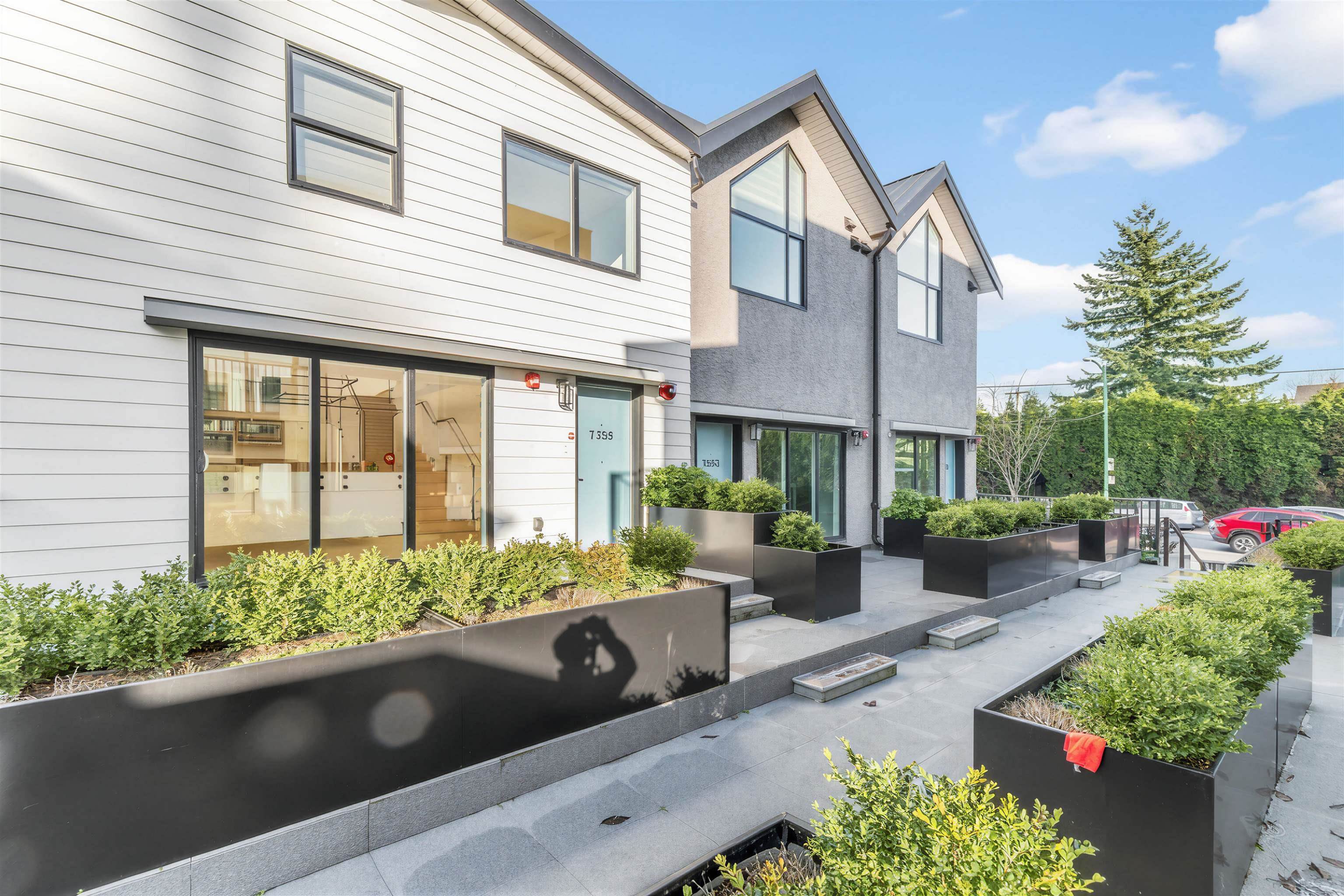 7353 OAK STREET, Vancouver BC V6P 1V9, R3176732, BC,