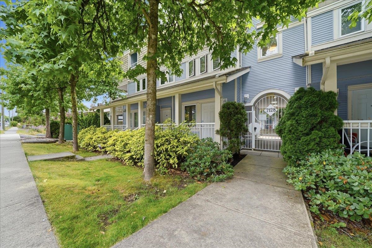 1 7128 17TH AVENUE, R3176881, BC,