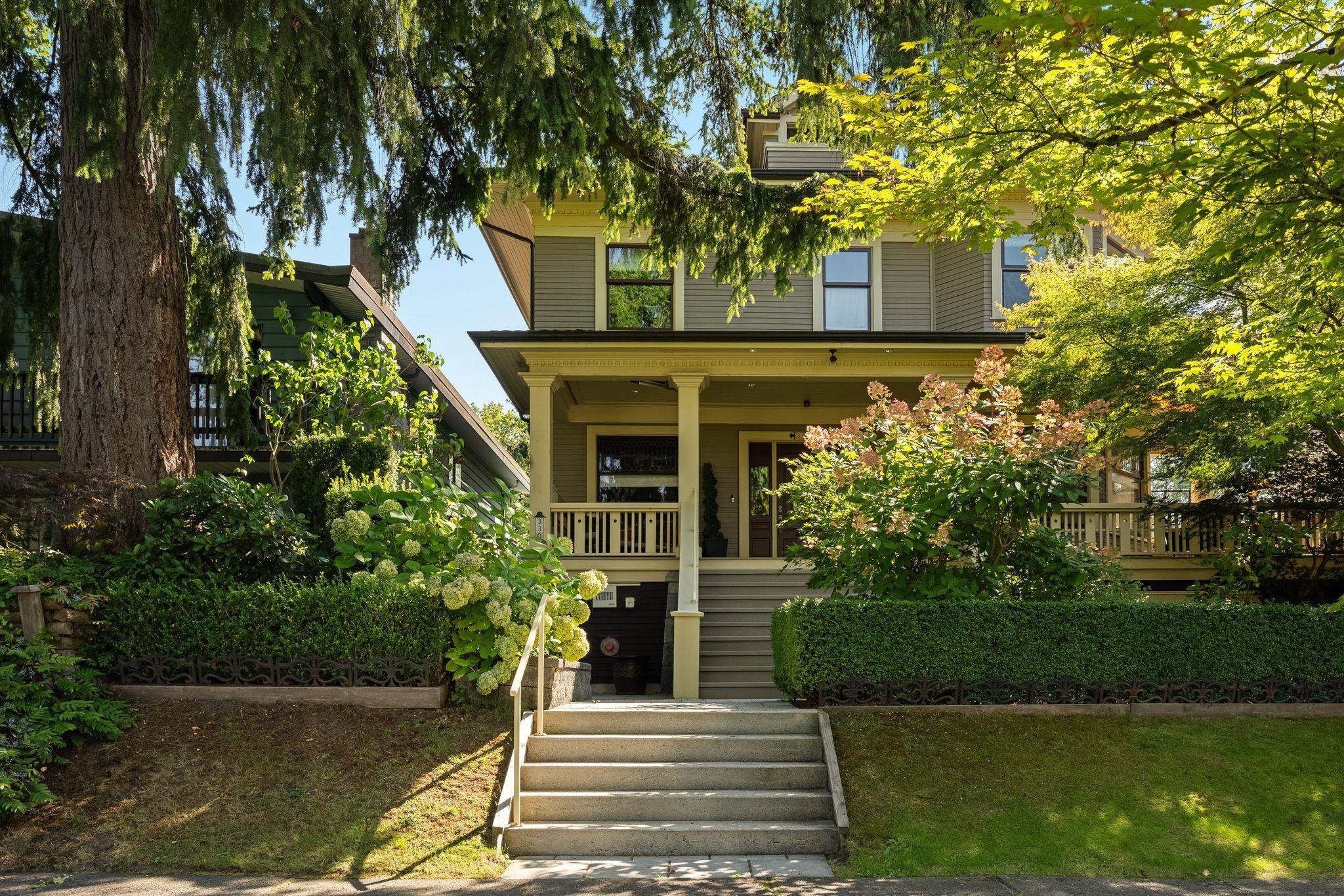 330 W 14TH AVENUE, Vancouver BC V5Y 1X4, R3176899, BC,