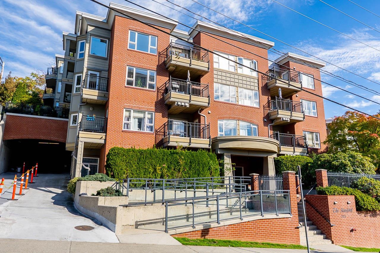 301 221 ELEVENTH STREET, R3177195, BC,
