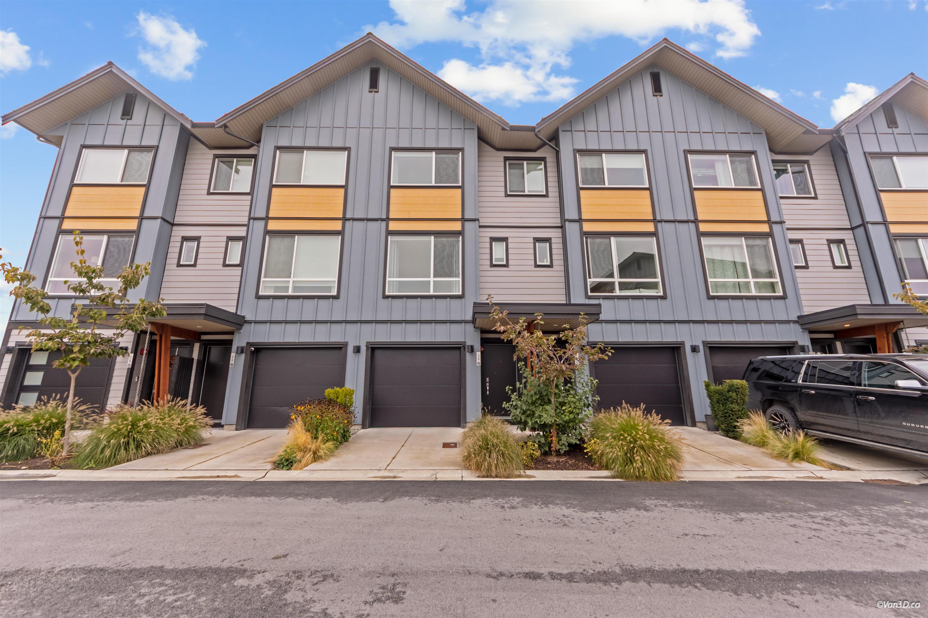 30 4375 CORMORANT WAY, R3177267, BC,