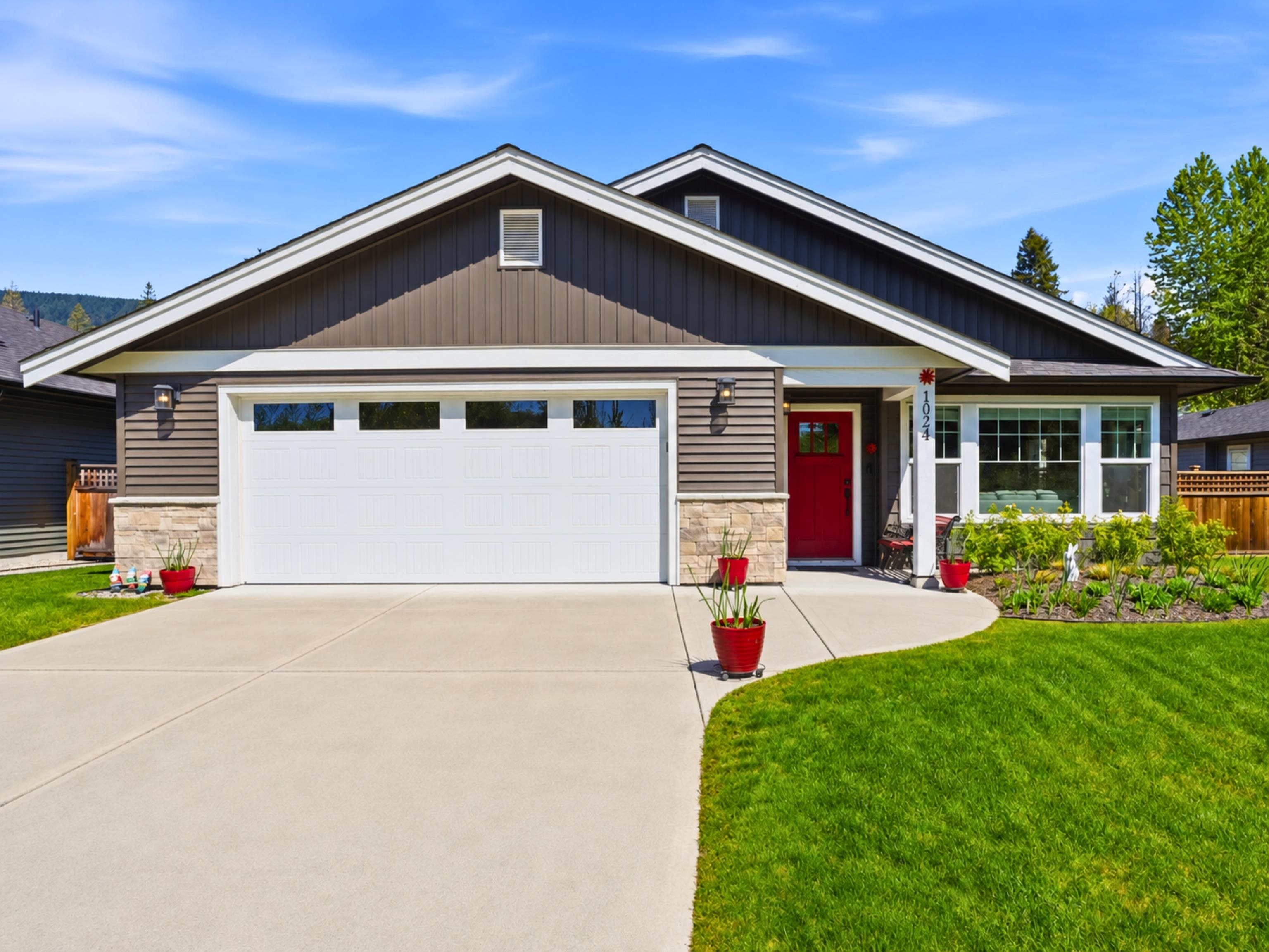 1024 CELIA CRESCENT, Gibsons BC V0N 1V7, R3177393, BC,
