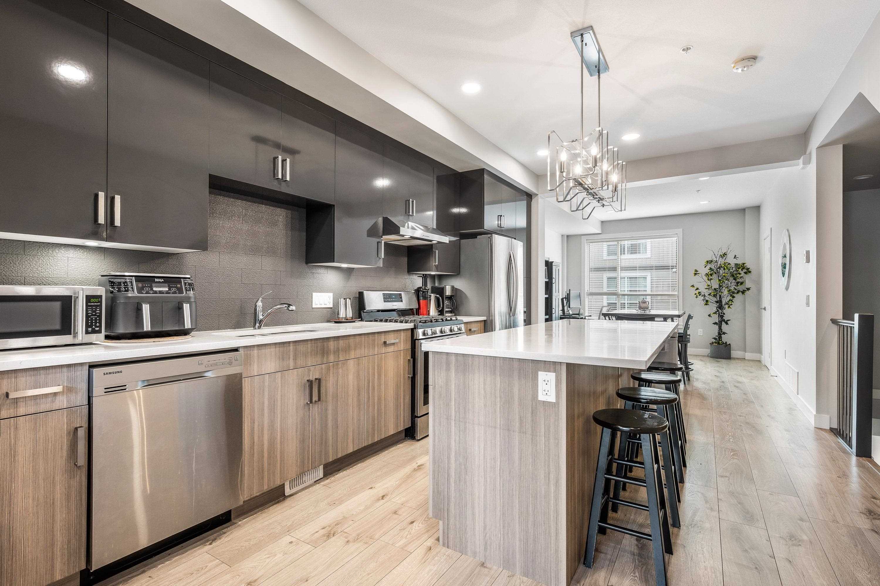 62 8413 MIDTOWN WAY, R3177516, BC,