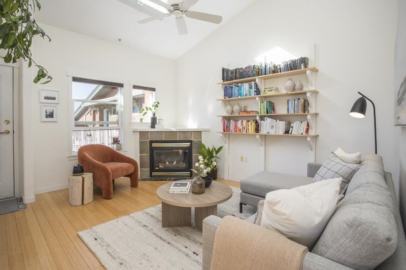 401 510 CHESTERFIELD AVENUE, R3177550, BC,