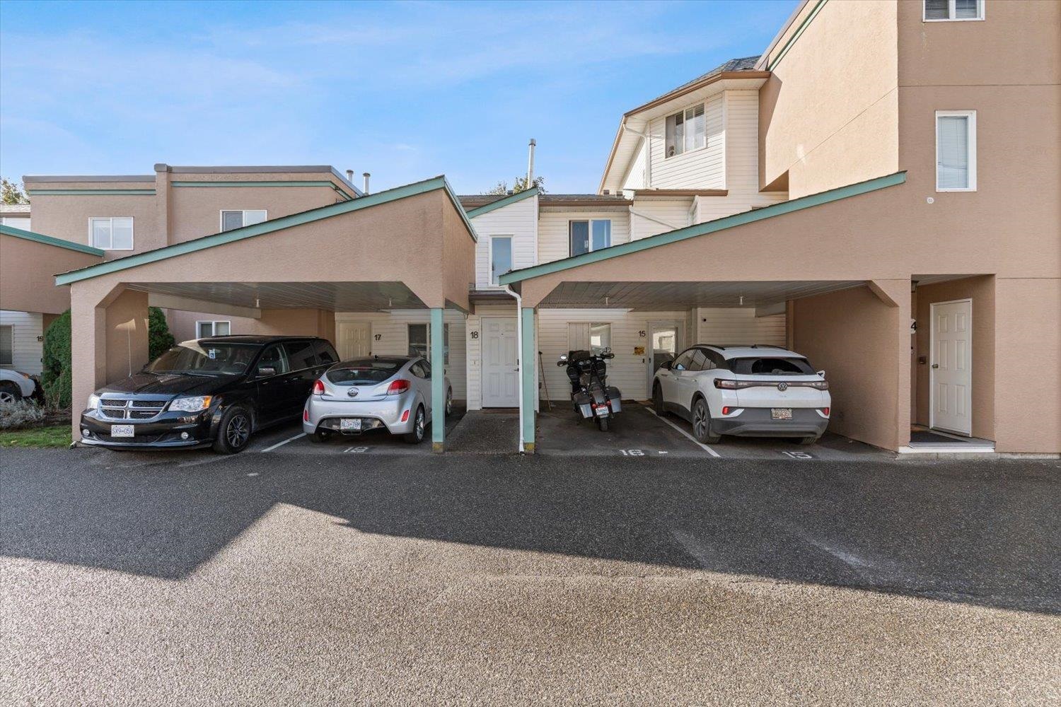 16 7715 LUCKAKUCK PLACE, R3177600, BC,