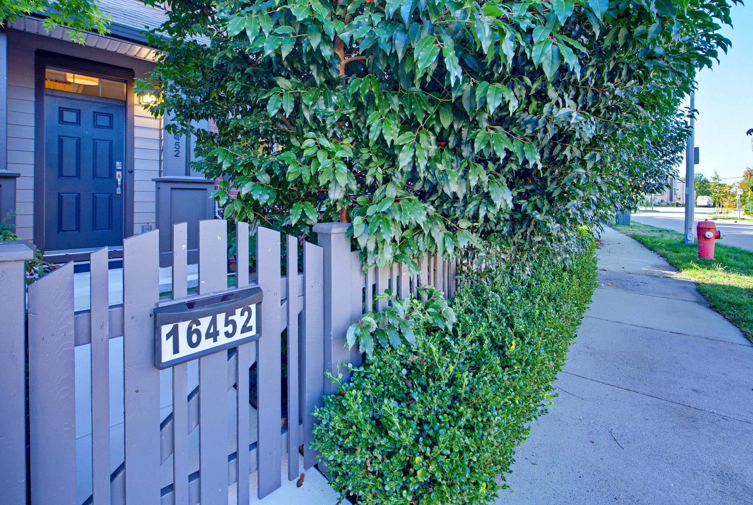 16452 24A AVENUE, Surrey BC V3Z 0V8, R3177622, BC,