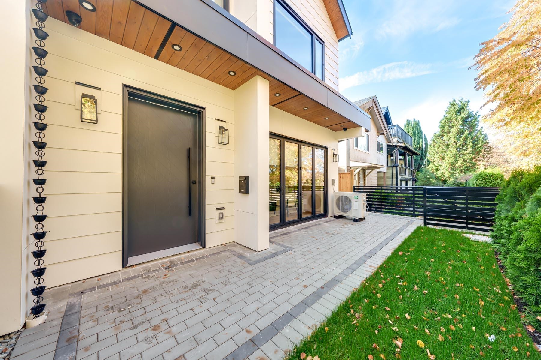1 2686 MCGILL STREET, R3177755, BC,