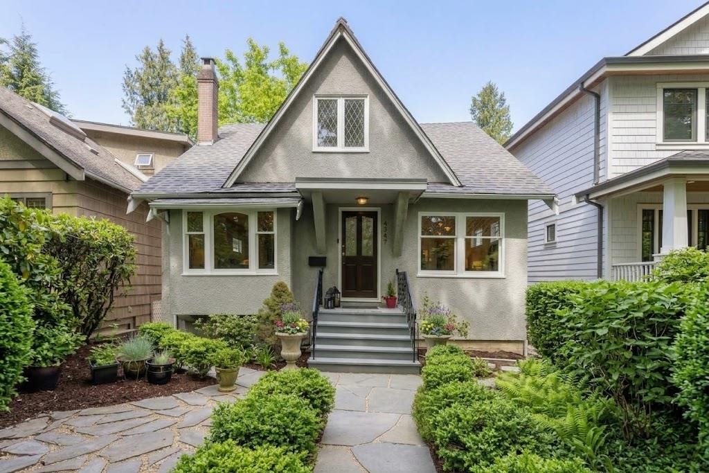 4343 W 11TH AVENUE, Vancouver BC V6R 2L9, R3177760, BC,