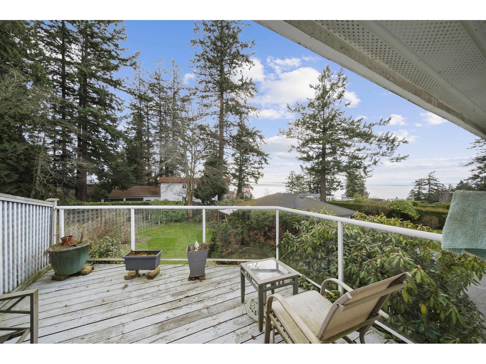 MLS® listing #R3177770 for sale located at 14862 THRIFT AVENUE, White Rock BC V4B 2J7