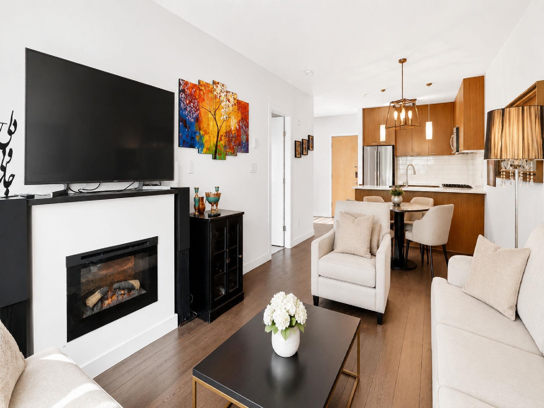 201 1330 MARINE DRIVE, R3177775, BC,
