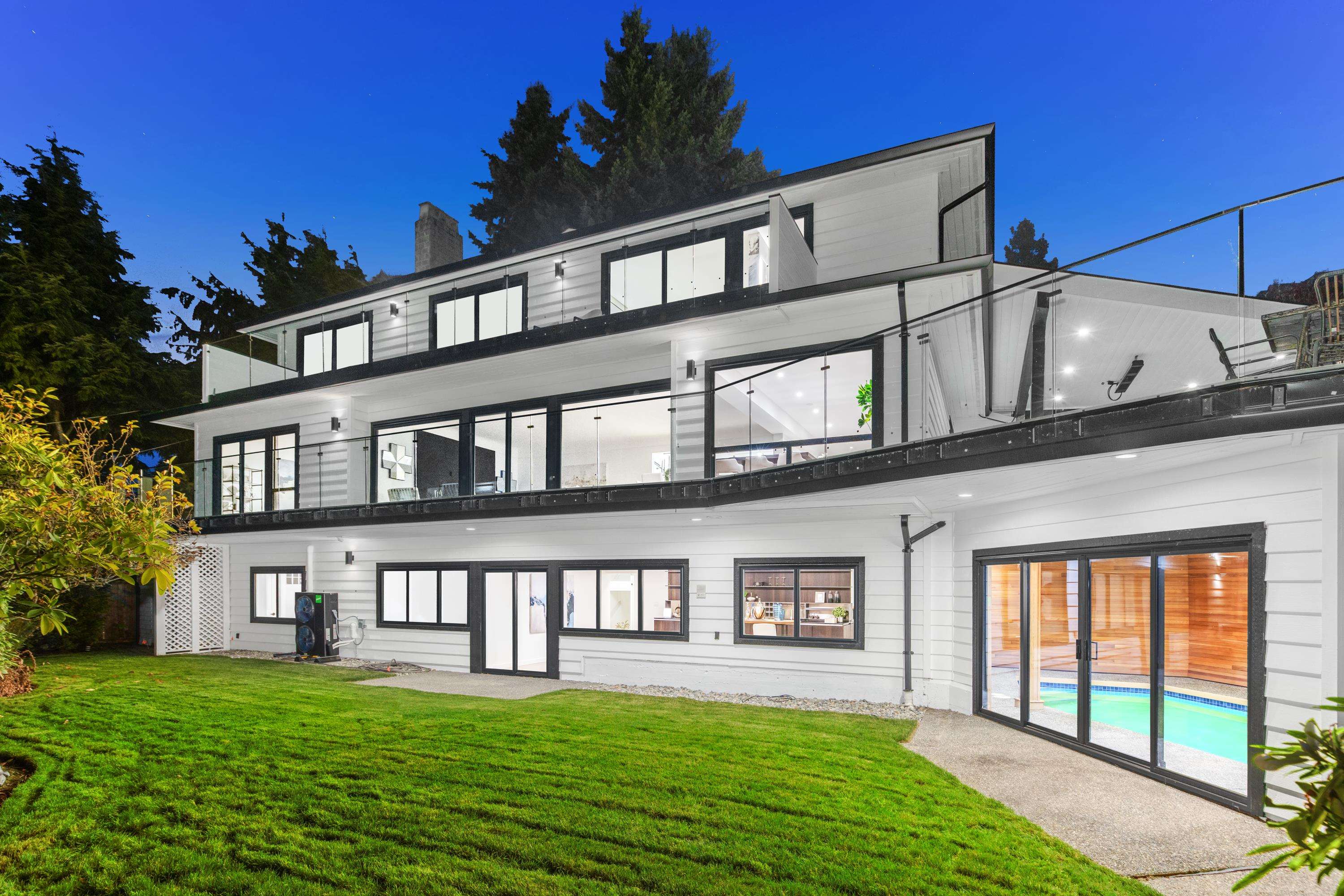 4325 DELBROOK AVENUE, North Vancouver BC V7N 4A5, R3177843, BC,