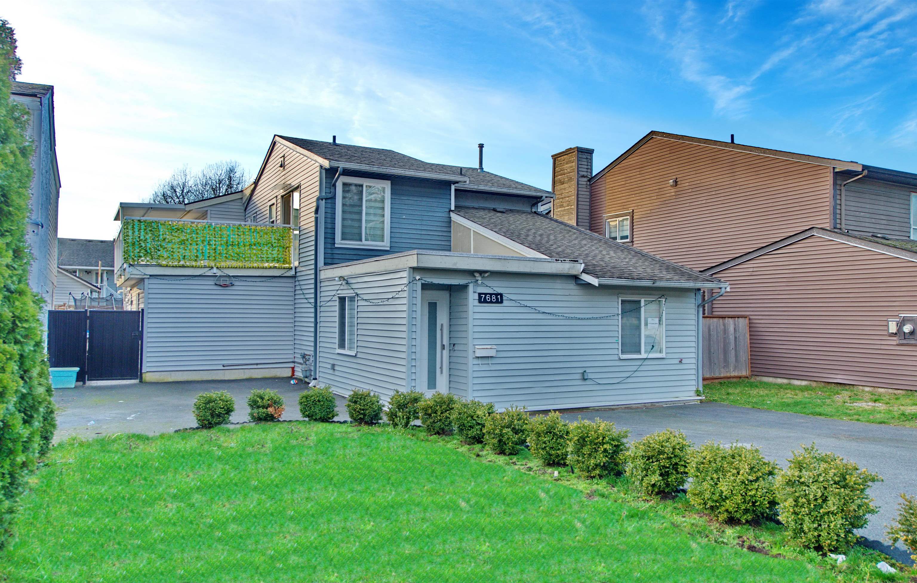 7681 125 STREET, Surrey BC V3W 7W2, R3177860, BC,