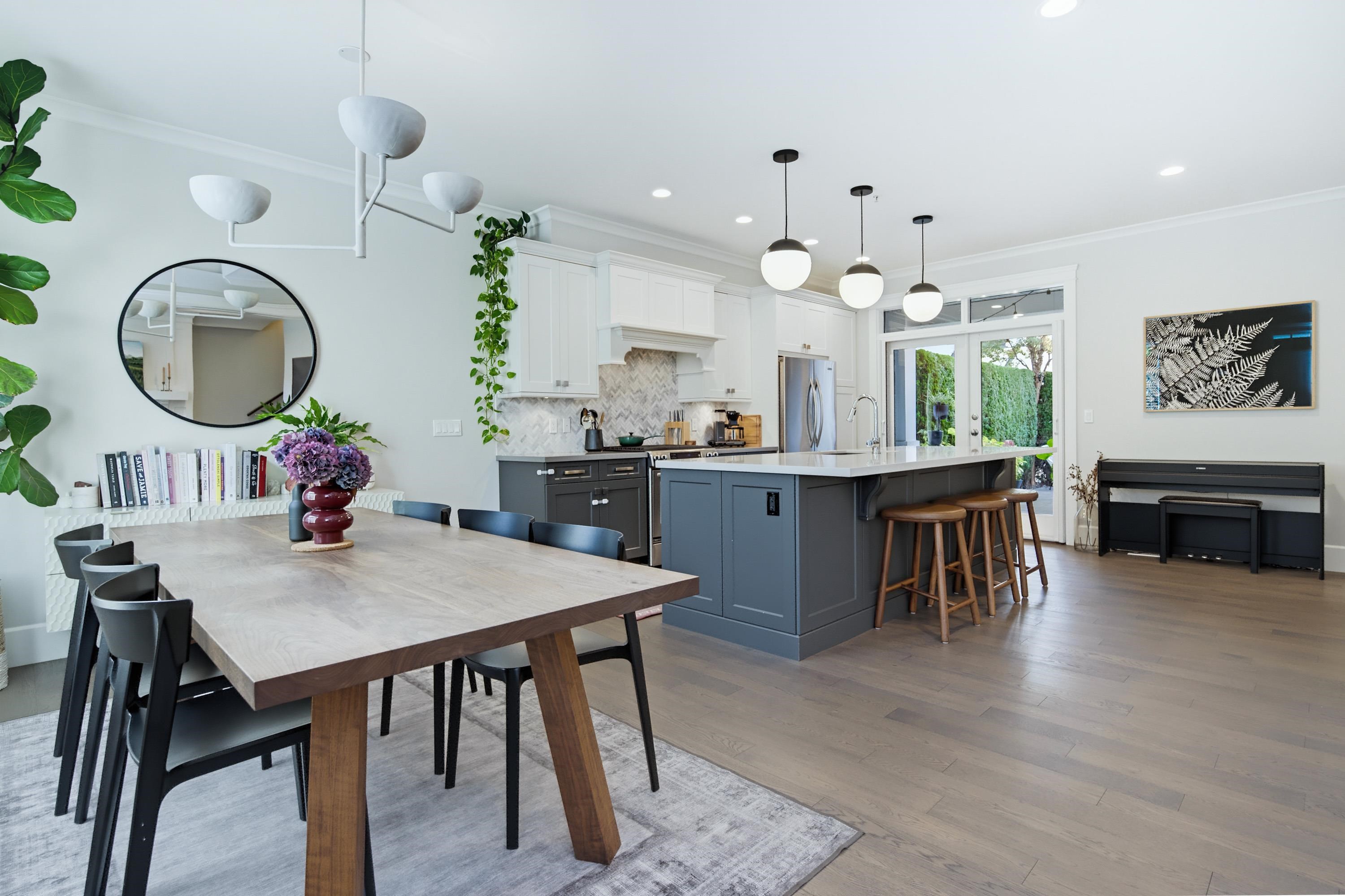 3 9235 MCBRIDE STREET, R3177968, BC,