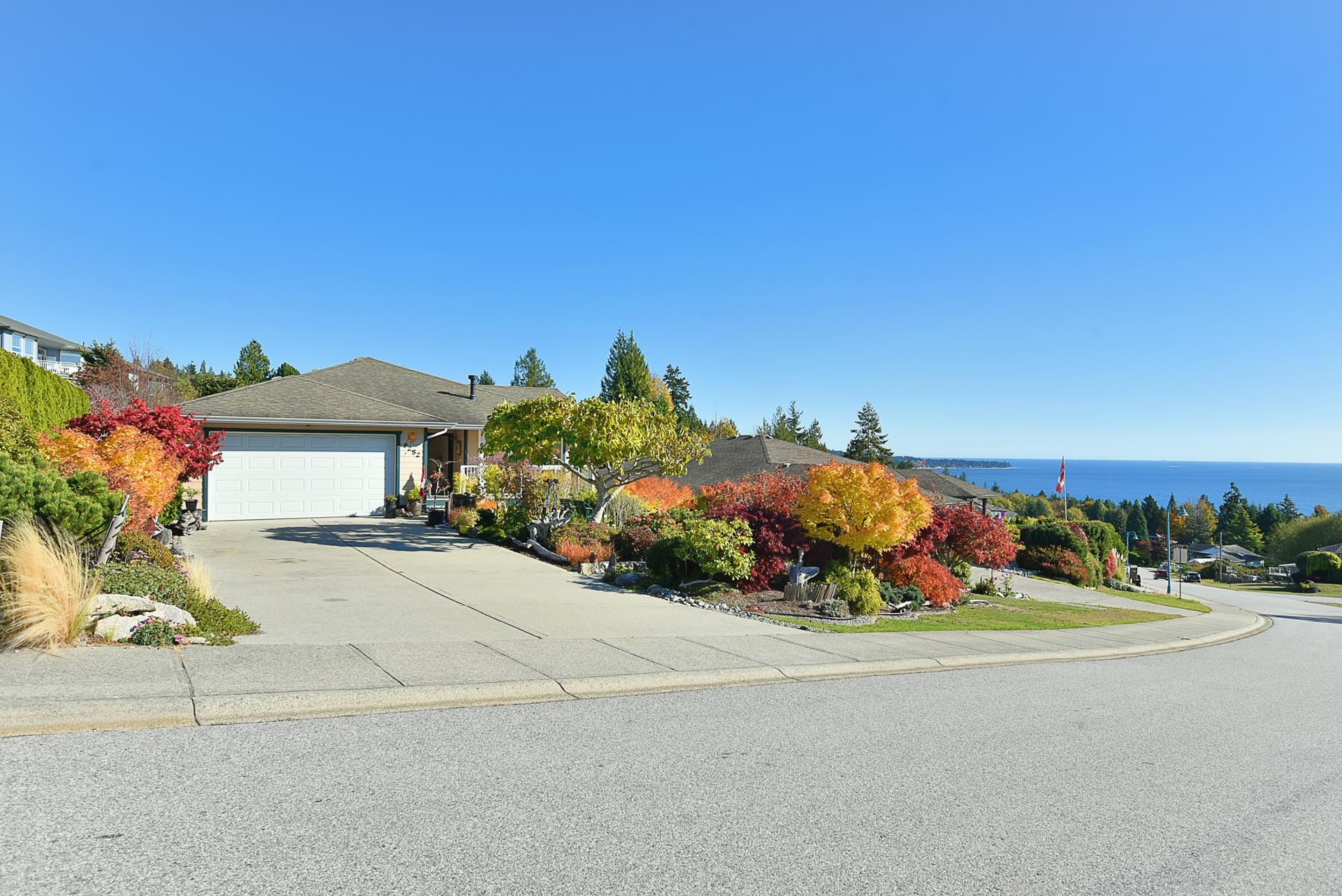 MLS® listing #R3178056 for sale located at 6252 BAILLIE ROAD, Sechelt BC V7Z 0R5