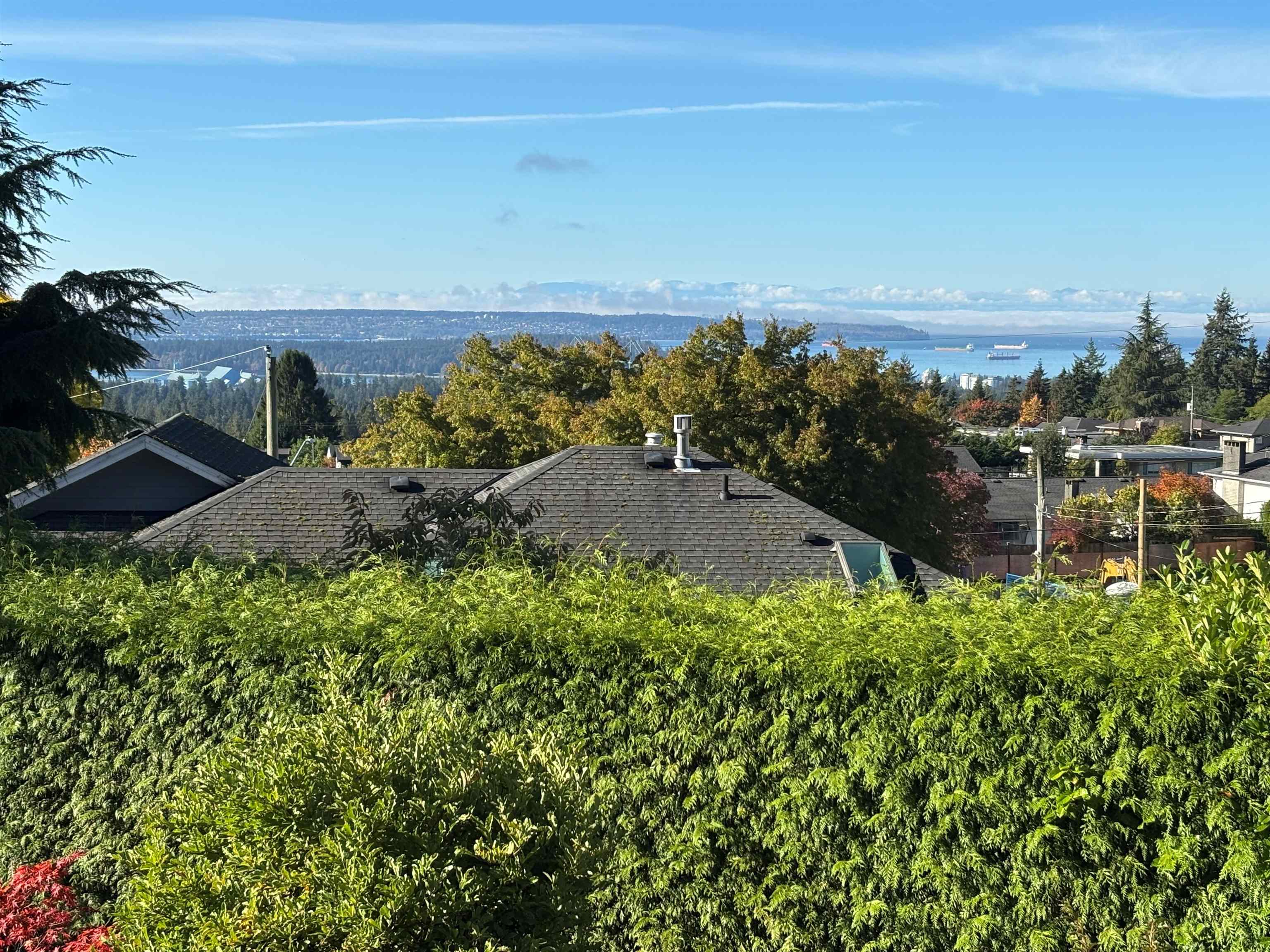 4243 DELBROOK AVENUE, North Vancouver BC V7N 4A4, R3178111, BC,