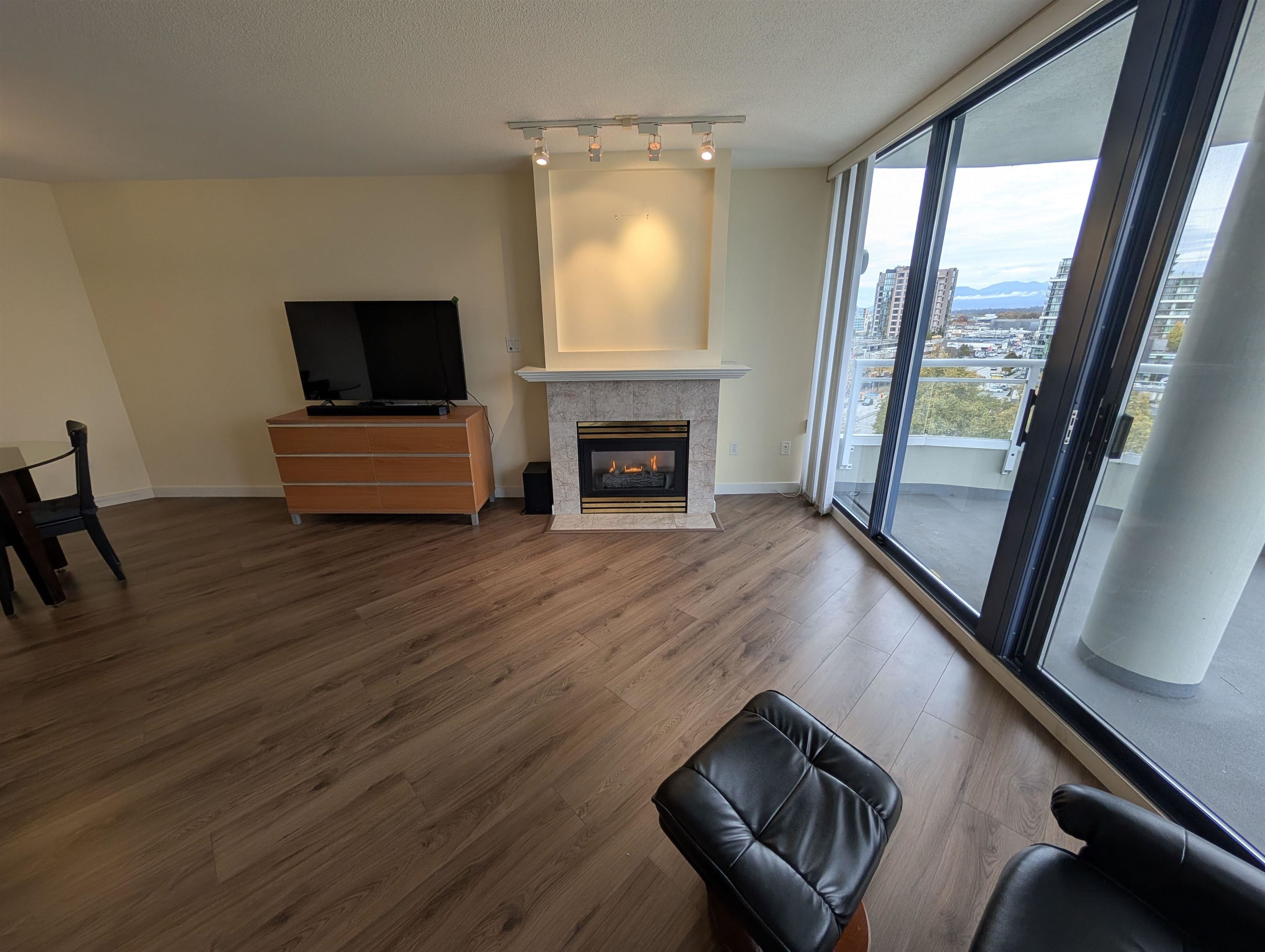 8FL 6080 MINORU ROAD, R3178261, BC,