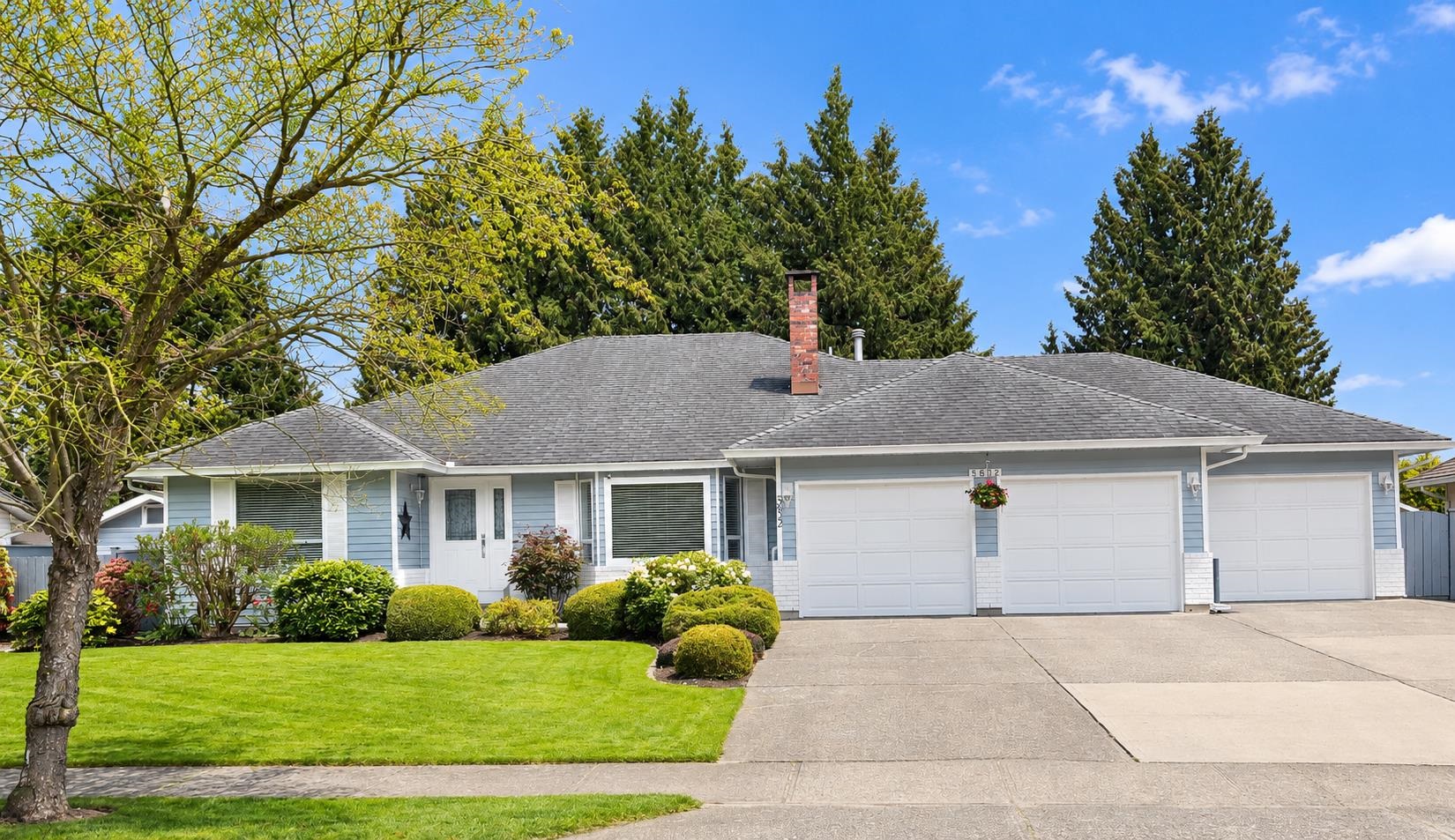 5632 E SUNRISE CRESCENT, Surrey BC V3S 7M5, R3178376, BC,