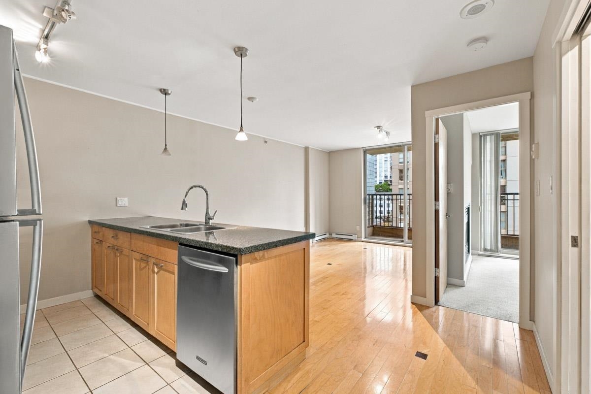 705 989 RICHARDS STREET, R3178926, BC,