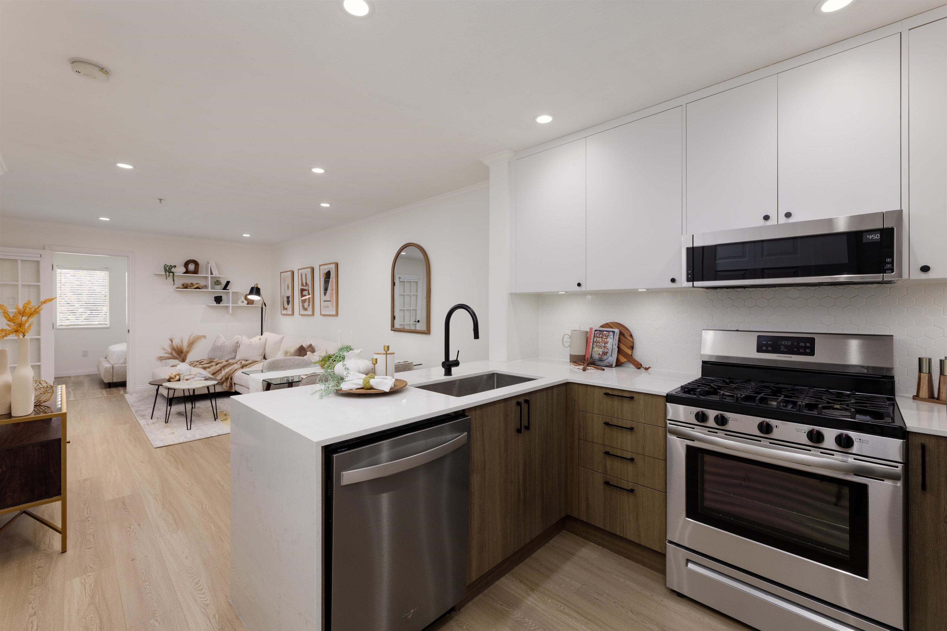 688 E 16TH AVENUE, Vancouver BC V5T 2V4, R3179110, BC,