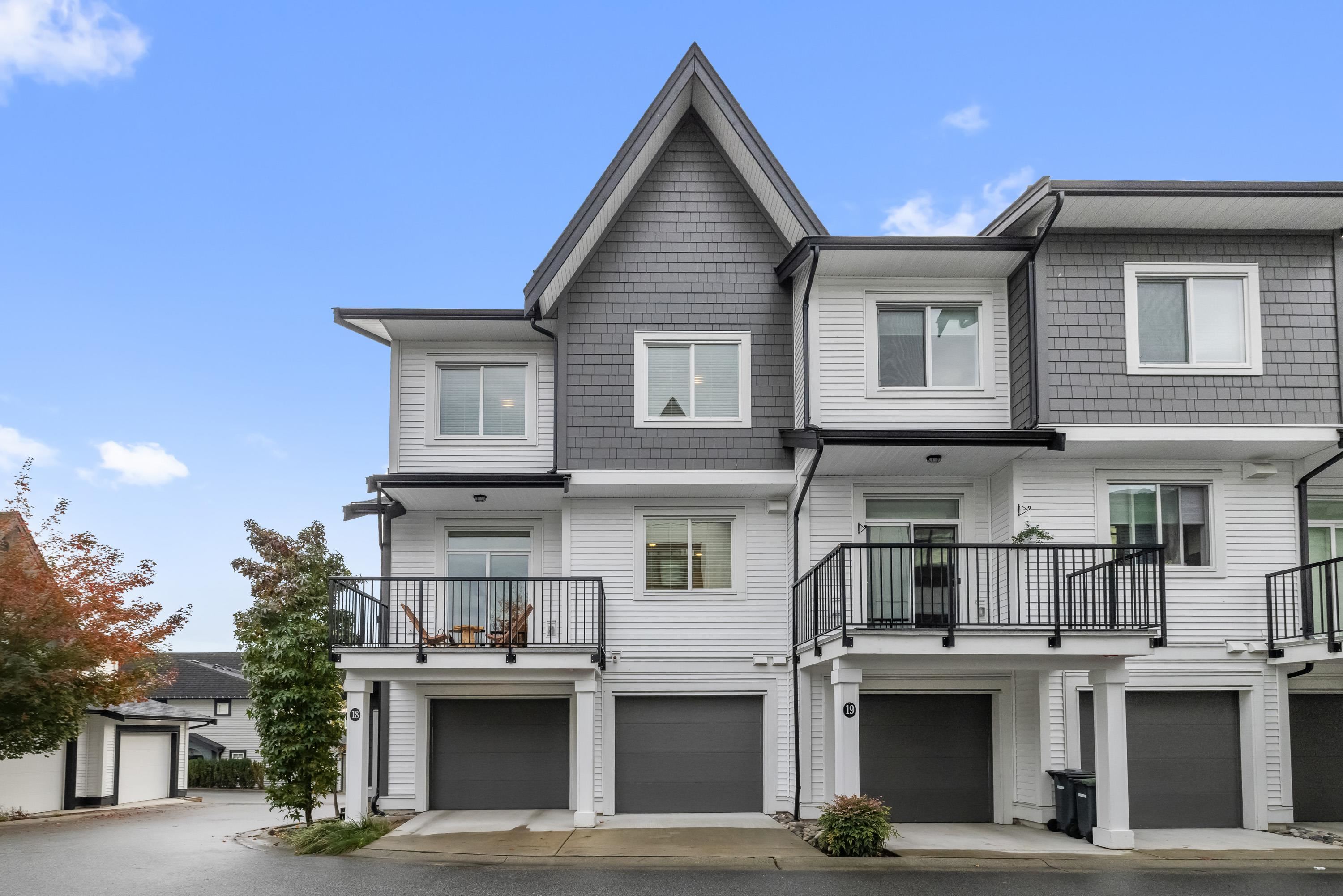 18 6897 201 STREET, R3179205, BC,