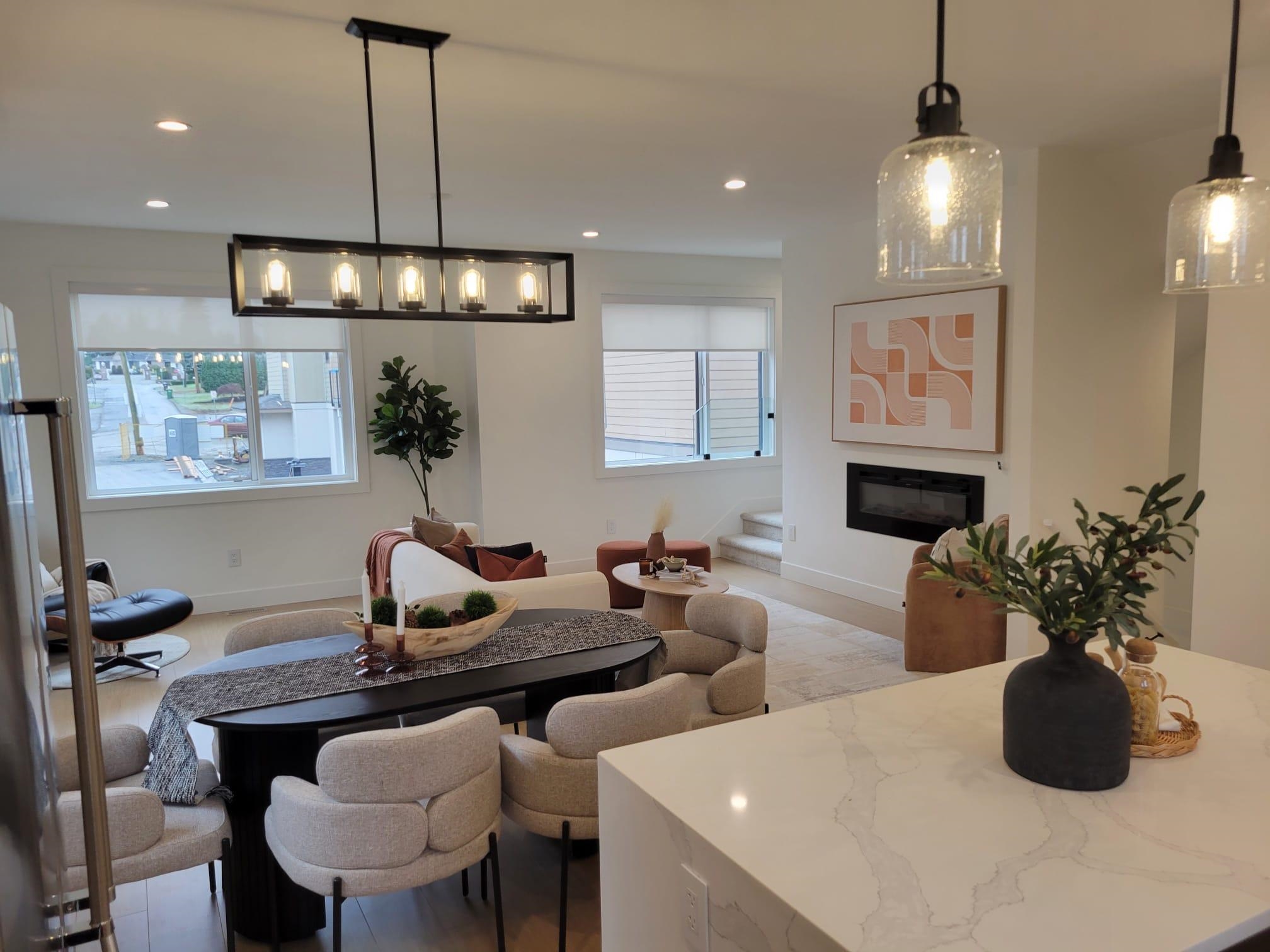 9 1641 KING CRESCENT, R3179278, BC,
