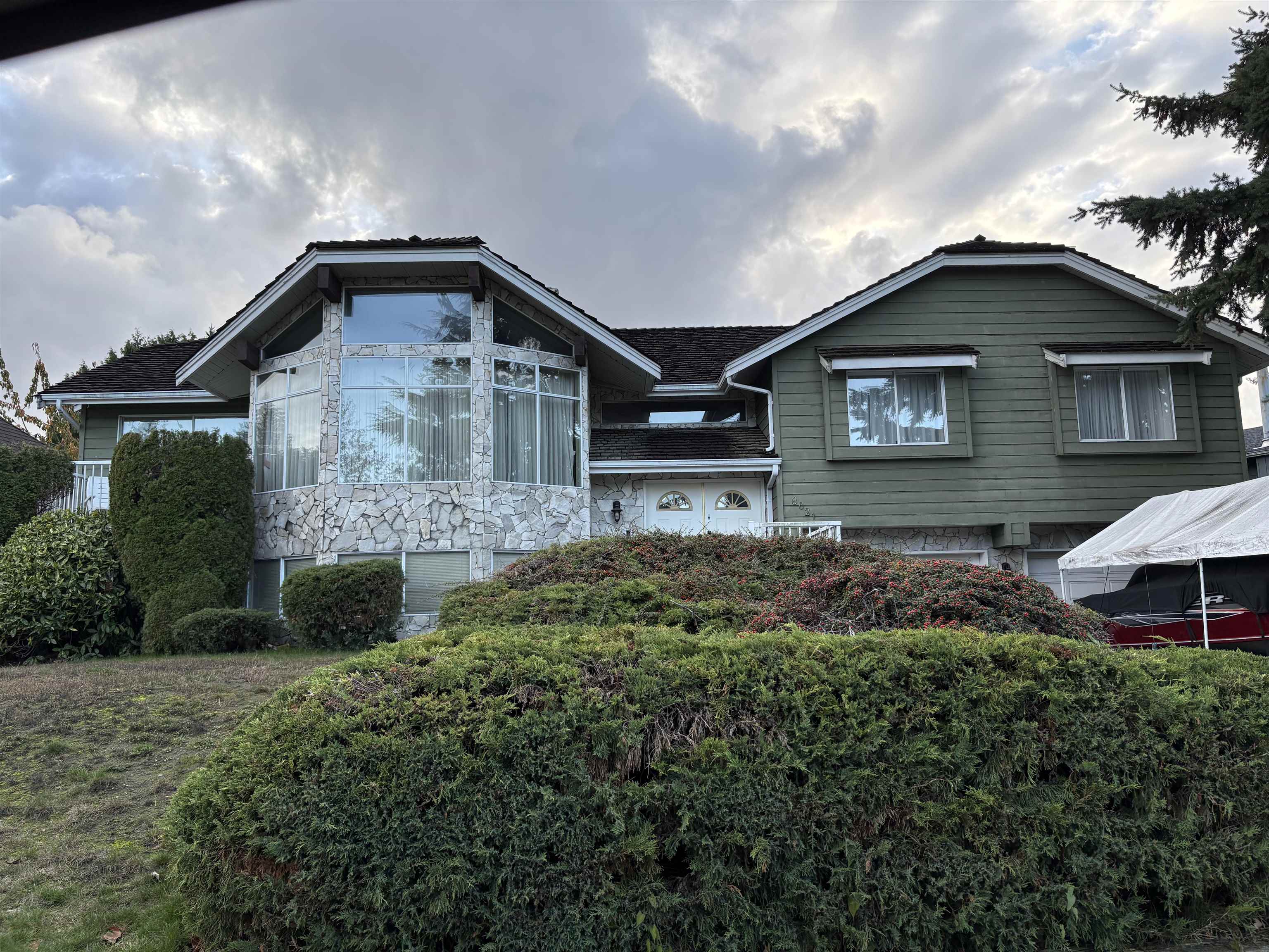 8021 WILTSHIRE BOULEVARD, Delta BC V4C 4B5, R3179498, BC,