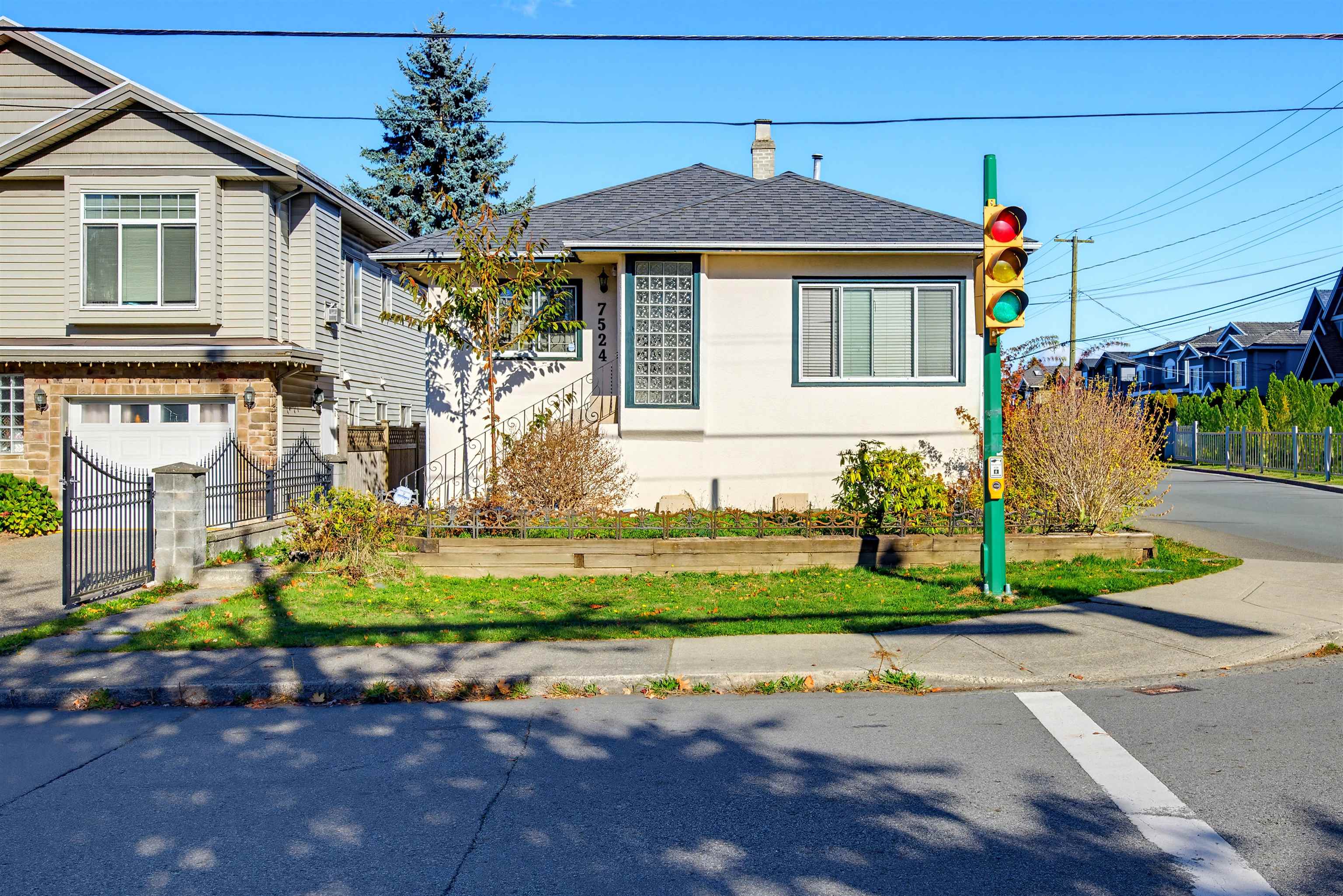 7524 4TH STREET, Burnaby BC V3N 3N9, R3179509, BC,