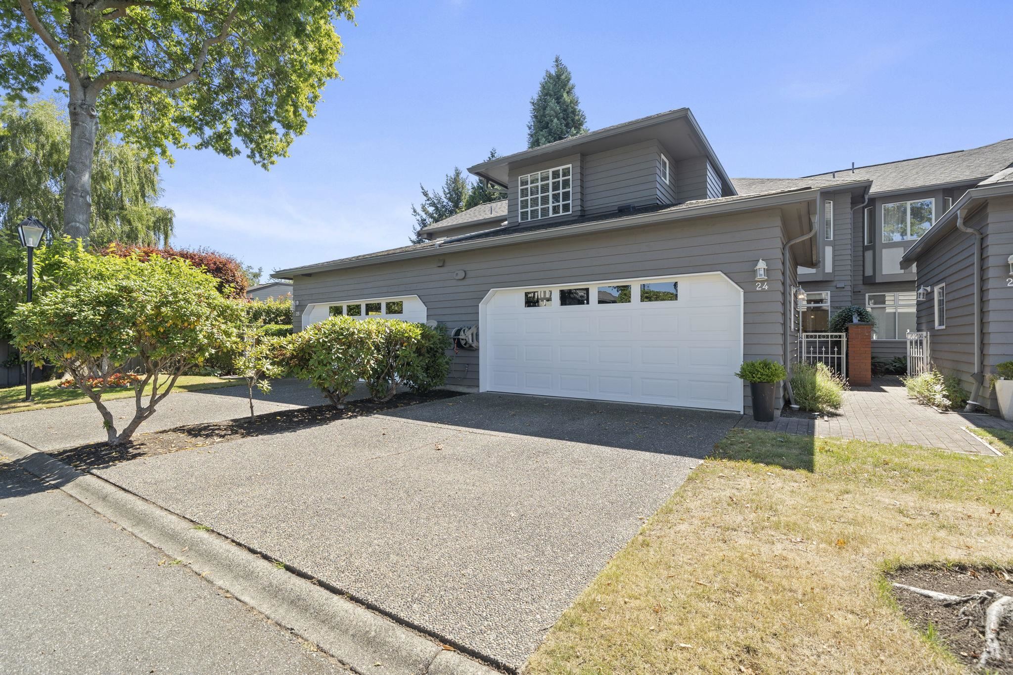 24 6100 WOODWARDS ROAD, R3179536, BC,