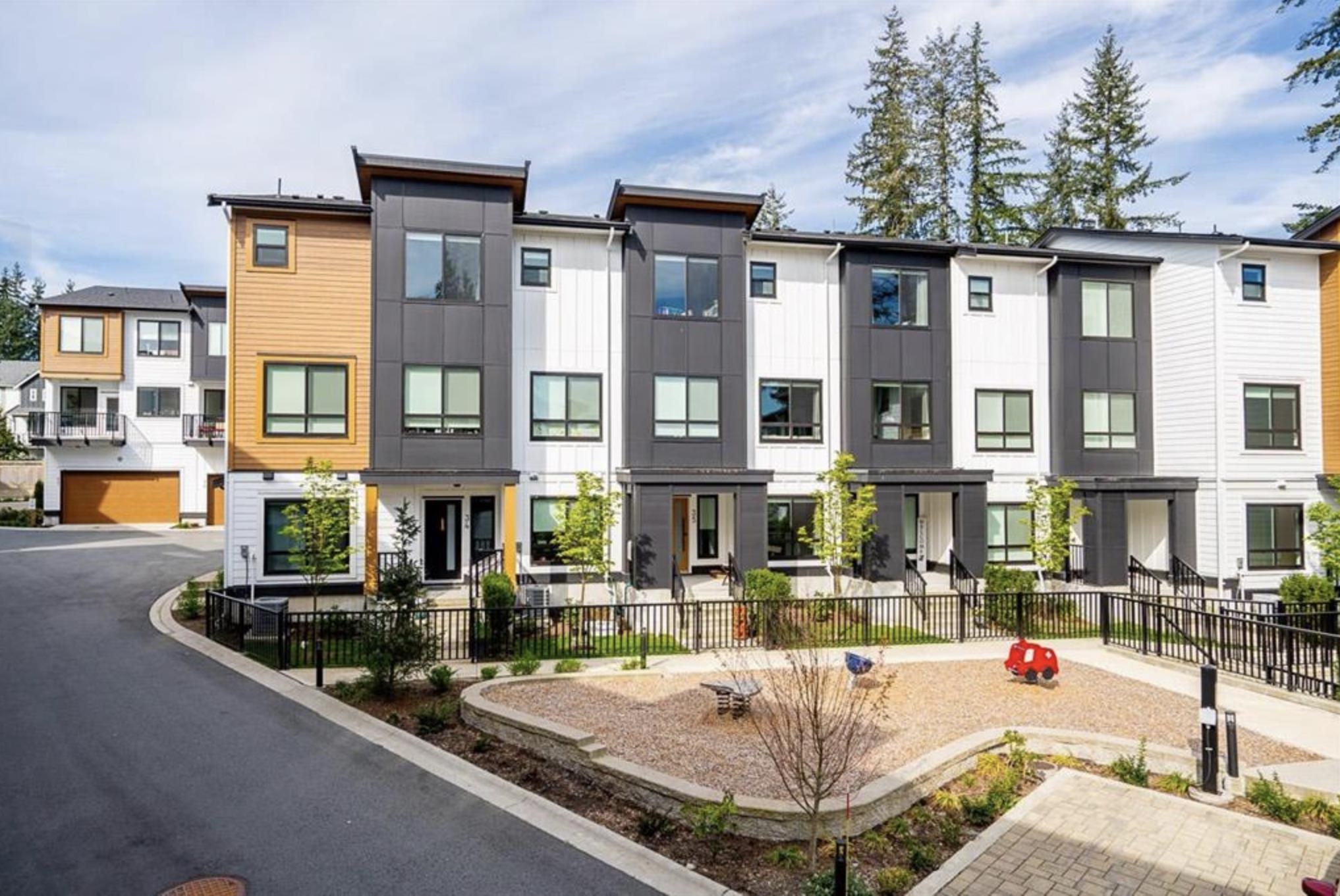 38 17538 100 AVENUE, R3179653, BC,