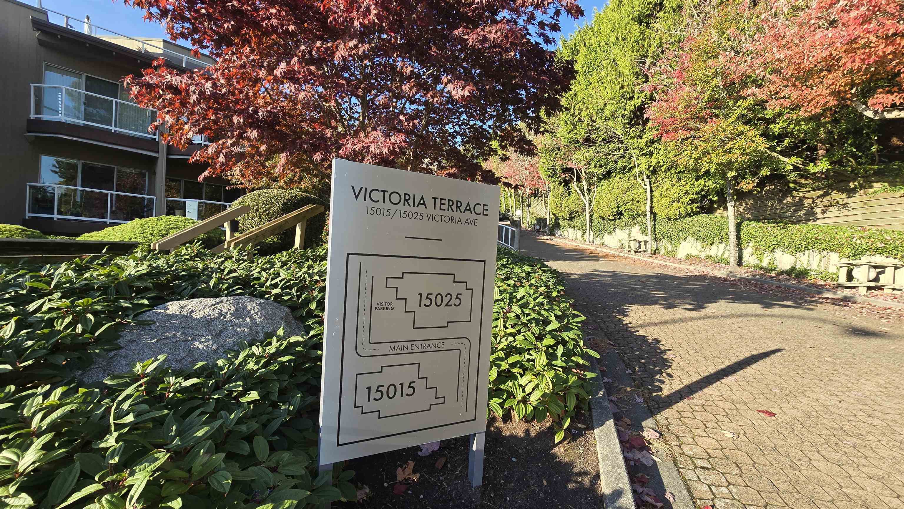 401 15025 VICTORIA AVENUE, R3179672, BC,