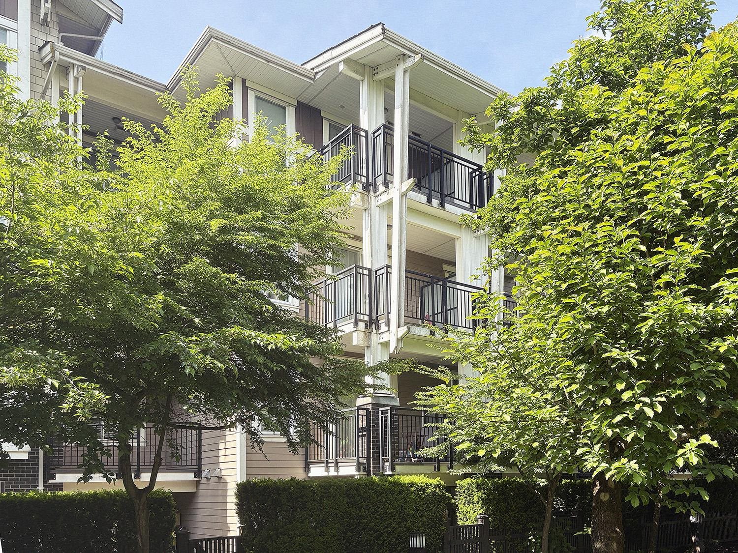 219 5788 SIDLEY STREET, R3179740, BC,