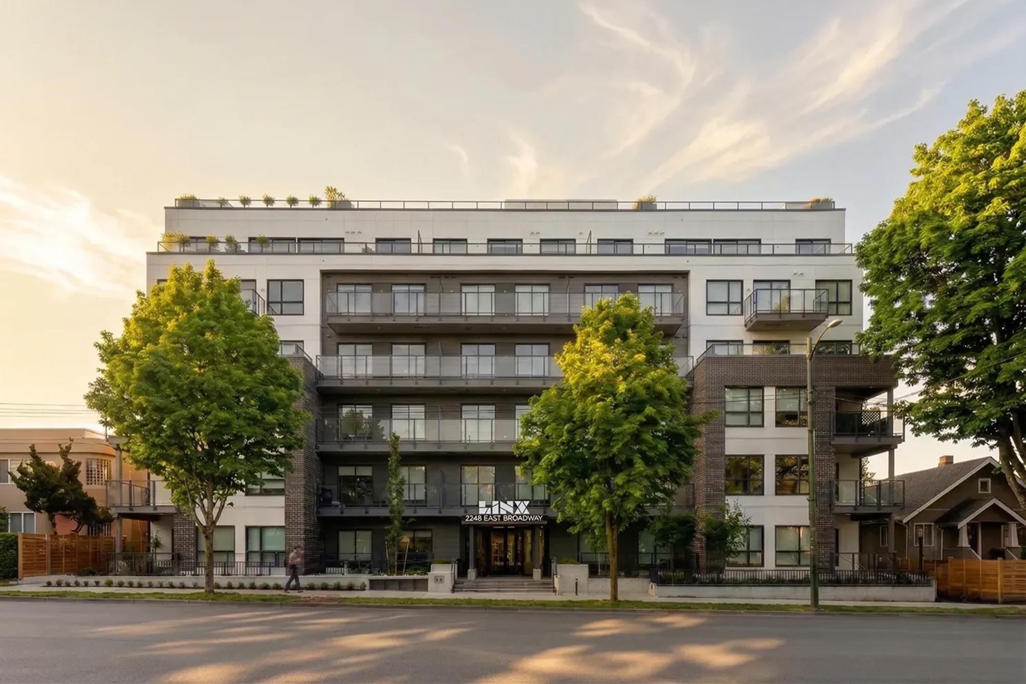 102 2268 BROADWAY, R3179785, BC,