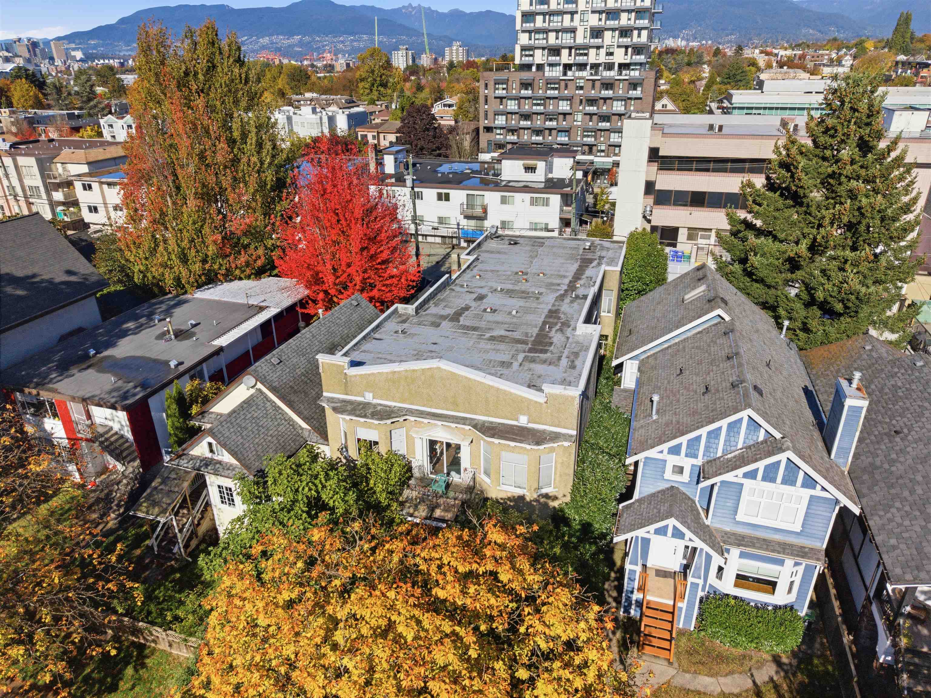 1629 E 10 AVENUE, Vancouver BC V5N 1X6, R3179827, BC,