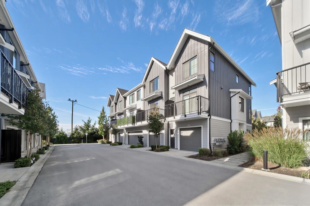 56 488 FURNESS STREET, R3179948, BC,
