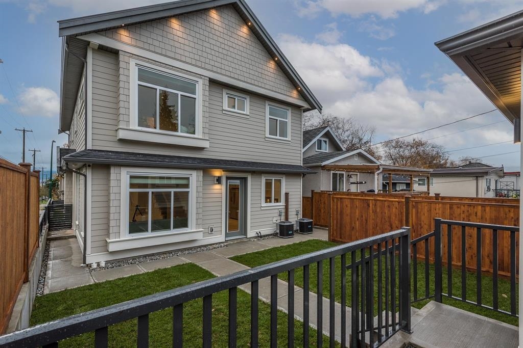 5222 ARGYLE STREET, Vancouver BC V5P 0E5, R3179964, BC,