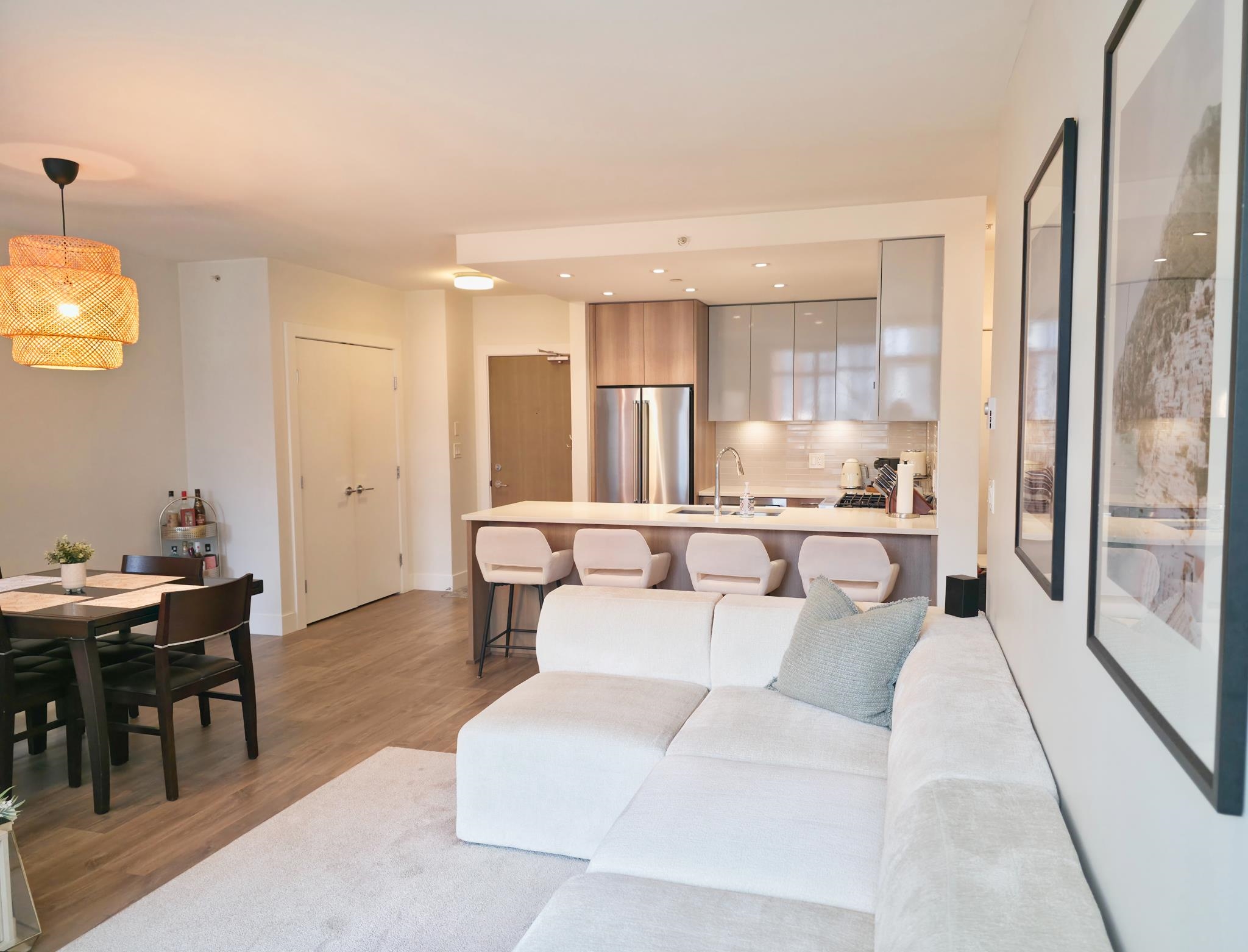 507 258 NELSON'S COURT, R3180006, BC,