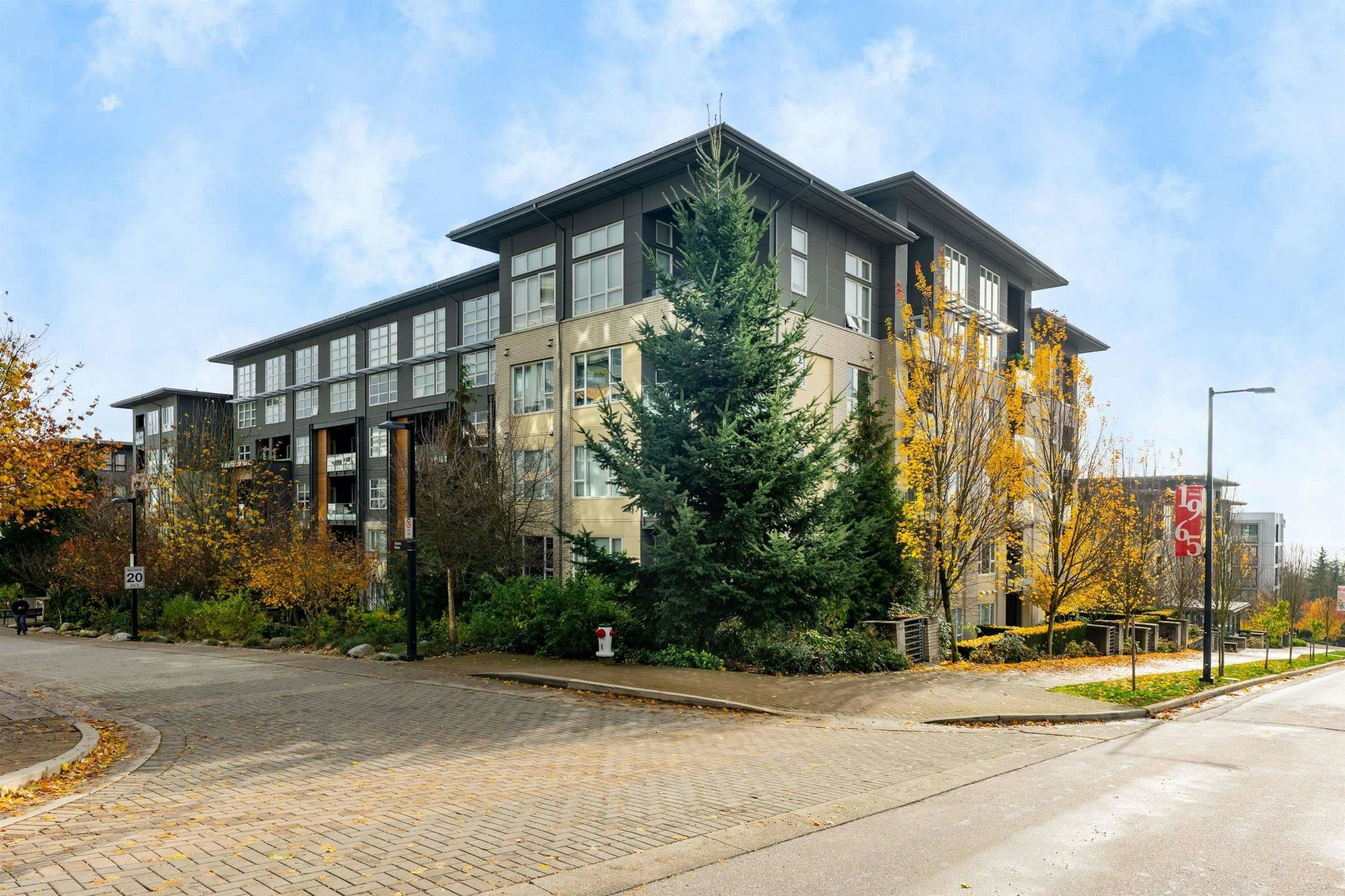 306 9168 SLOPES MEWS, R3180058, BC,