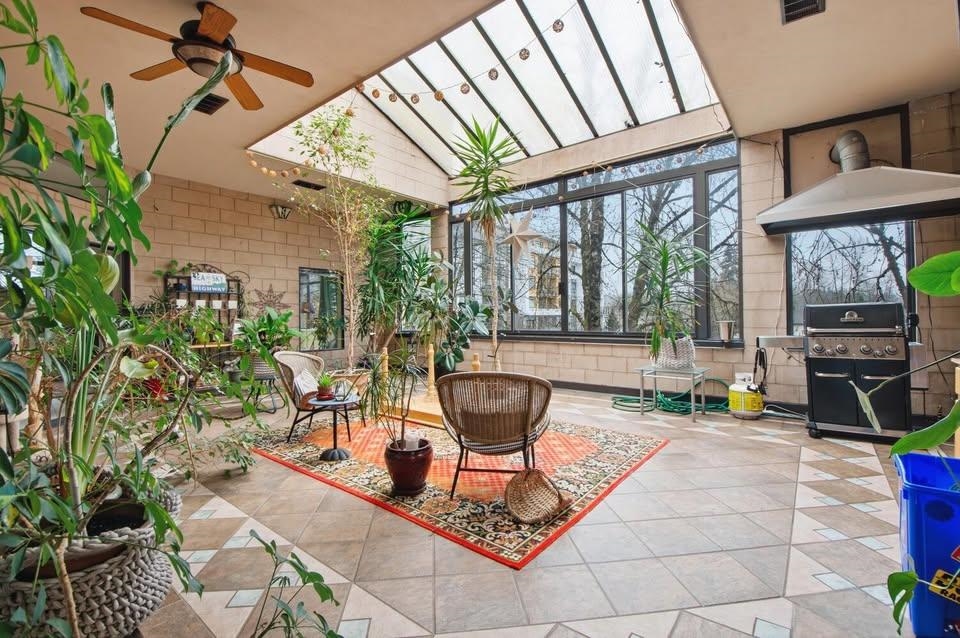 1496 RUPERT STREET, North Vancouver BC V7J 1E9, R3180105, BC,