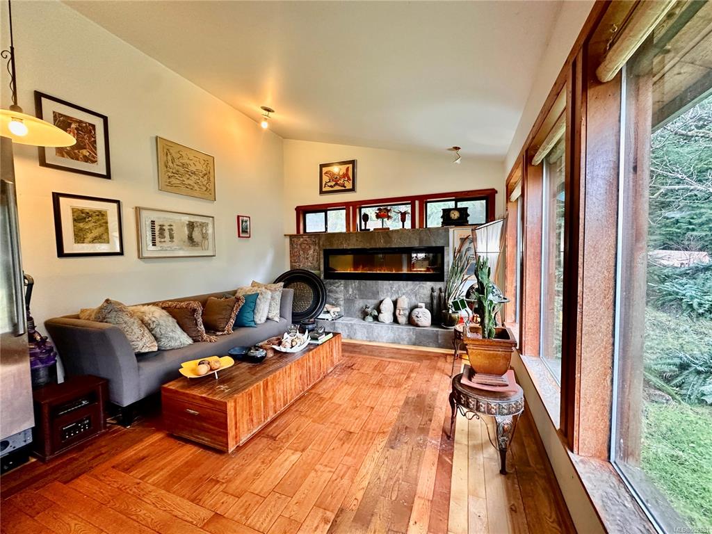 Third View of 1498 Carrington Bay Rd, Cortes Island, BC, V0P 1Z0