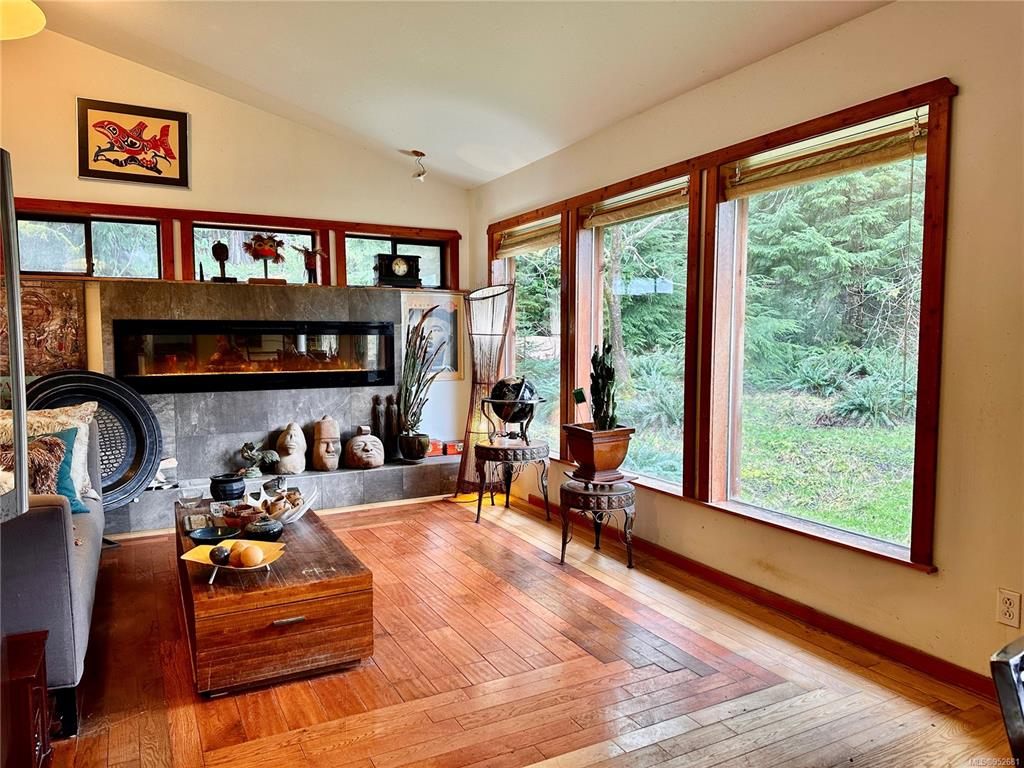 Fifth View of 1498 Carrington Bay Rd, Cortes Island, BC, V0P 1Z0