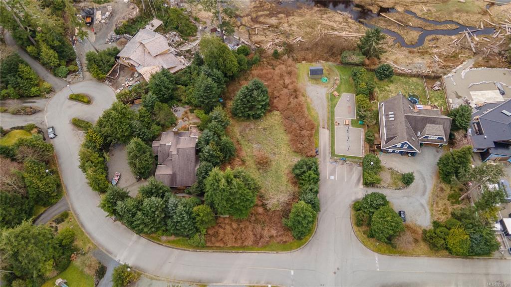 Fourth View of 912 Barkley Pl, Ucluelet, BC, V0R 3A0